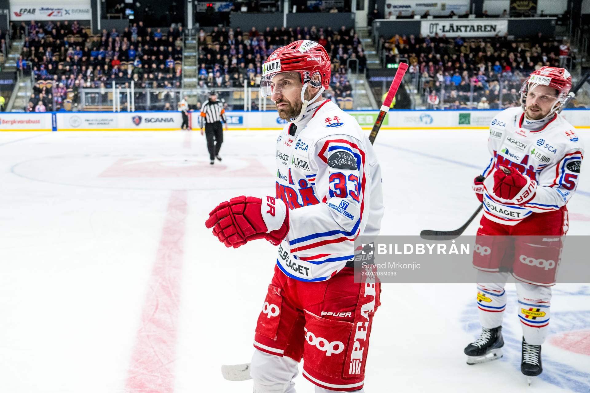 Timrås Albin Lundin jublar