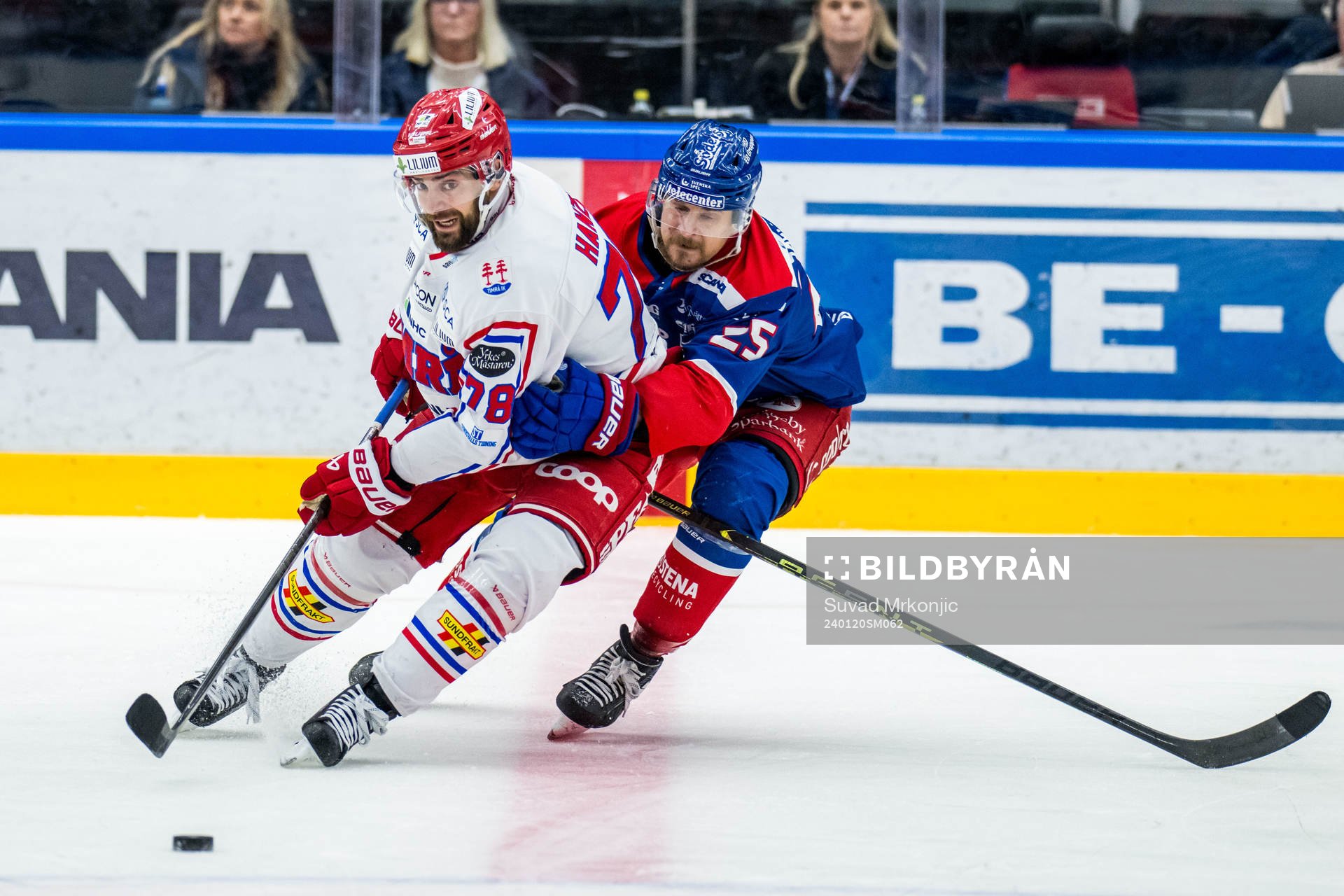 Timrås Robin Hanzl och Oskarshamns Johannes Salmonsson