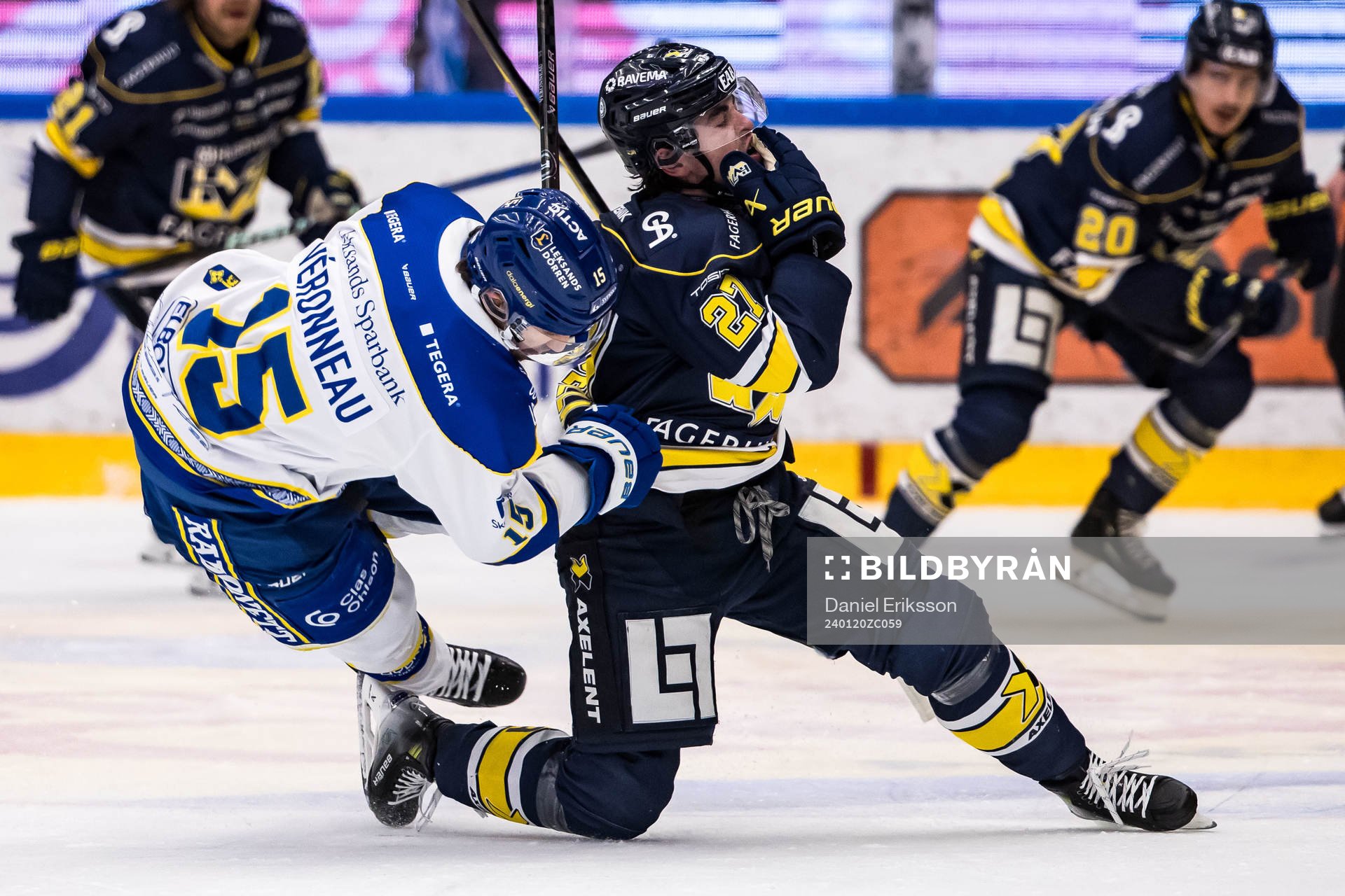 Leksands Max Veronneau och HV71s Robert Nardella