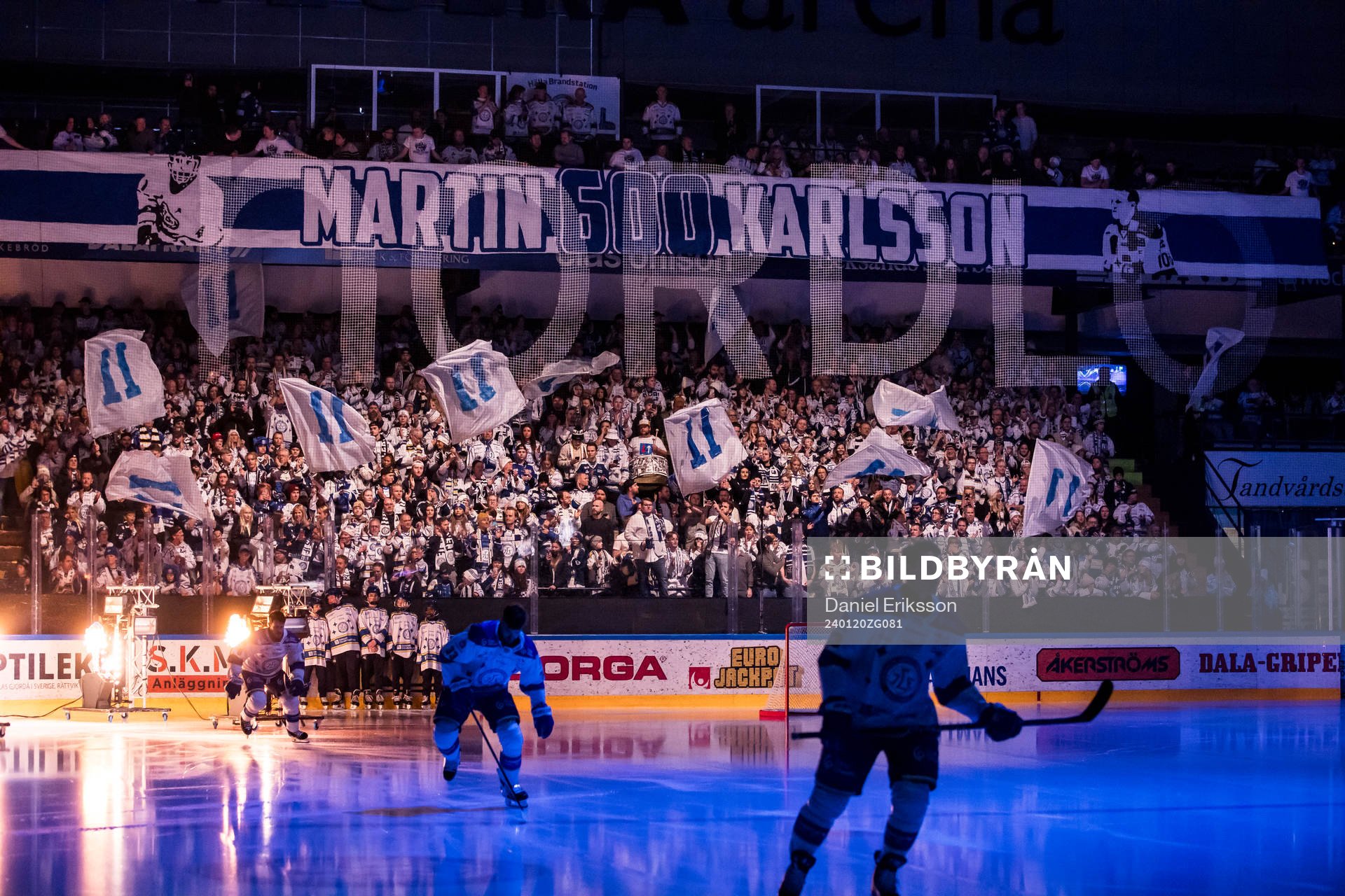 TIFO för Leksands Martin Karlsson innan ishockeymatchen i