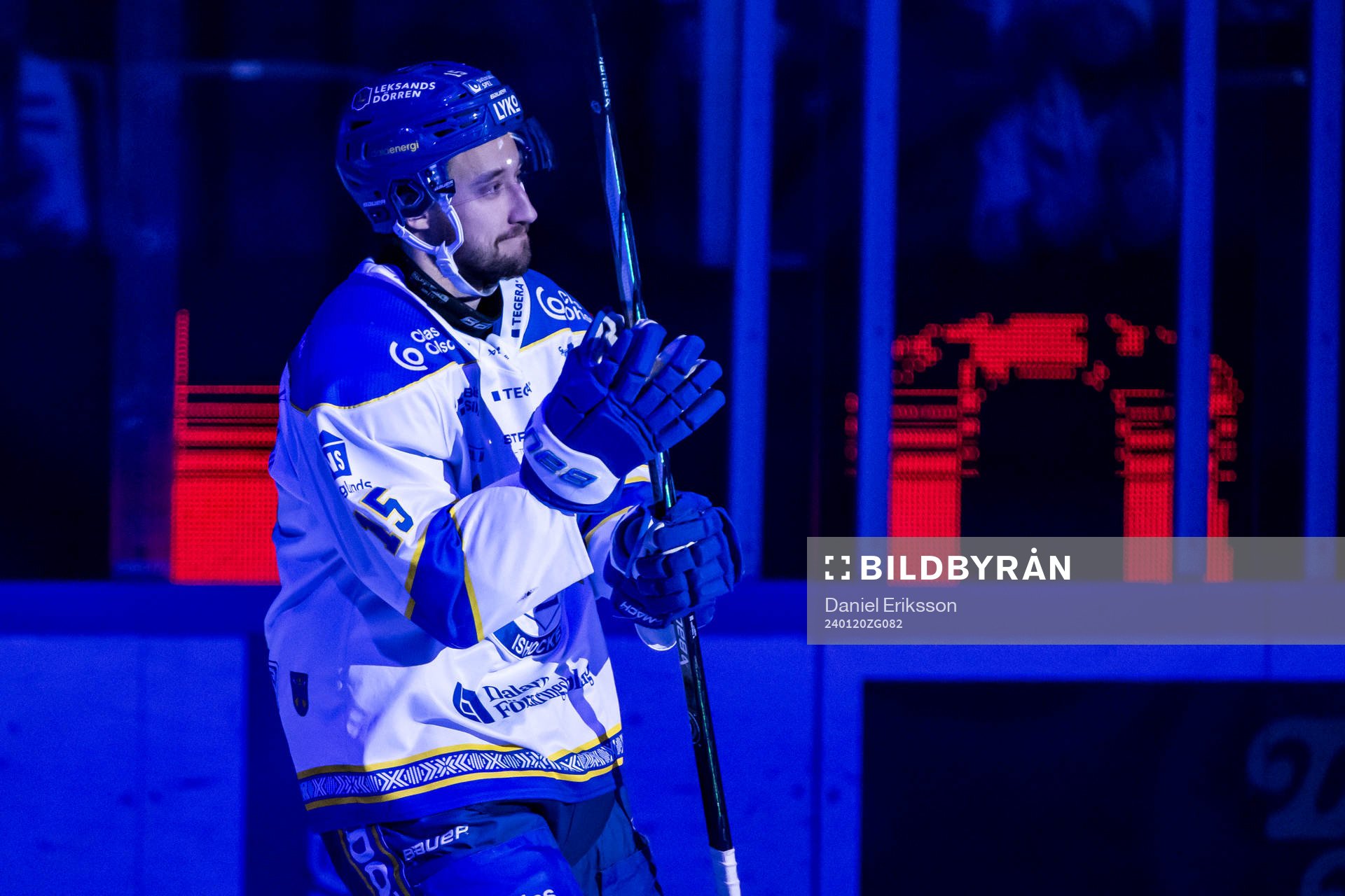 Leksands Max Veronneau innan ishockeymatchen i SHL mellan