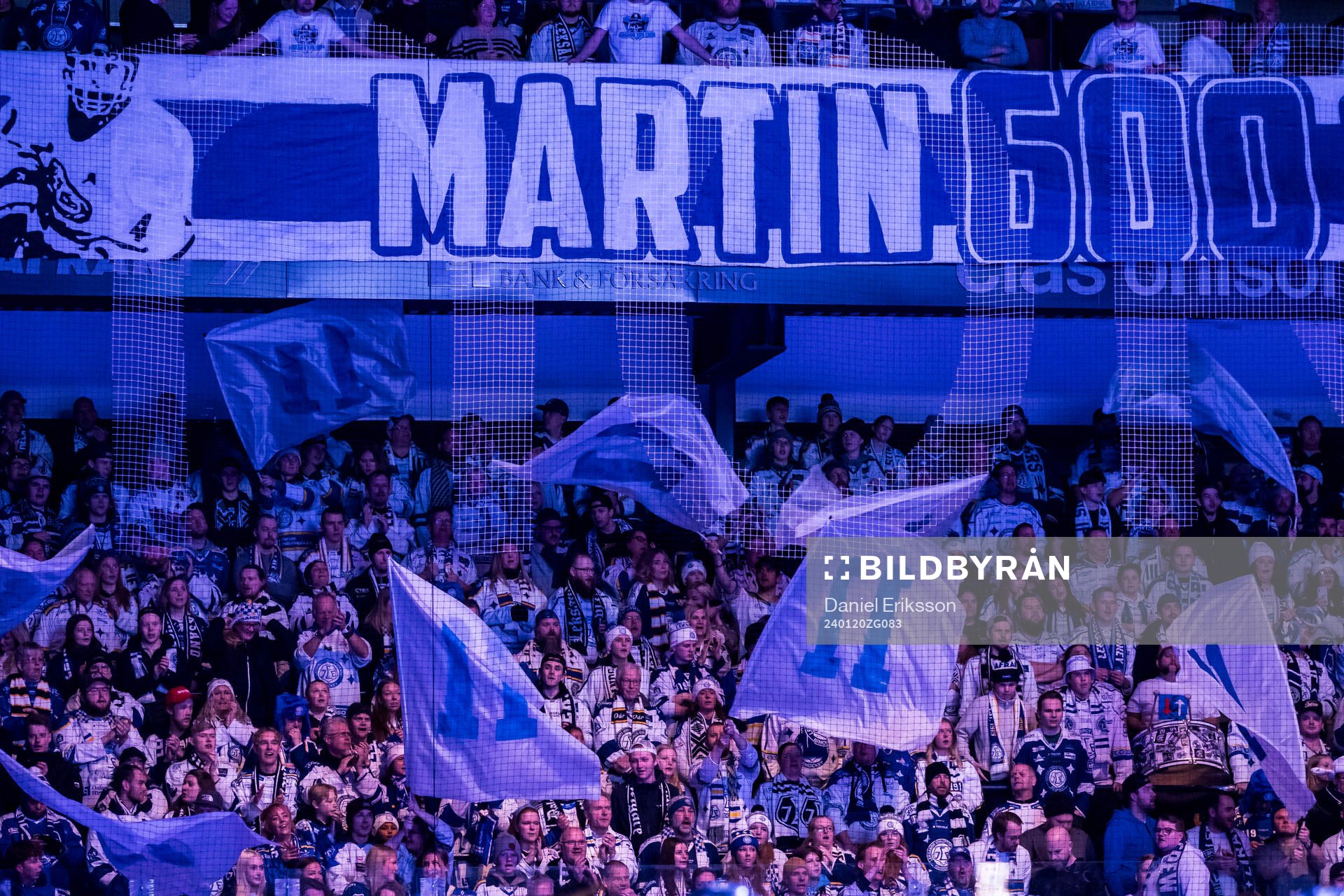 TIFO för Leksands Martin Karlsson innan ishockeymatchen i