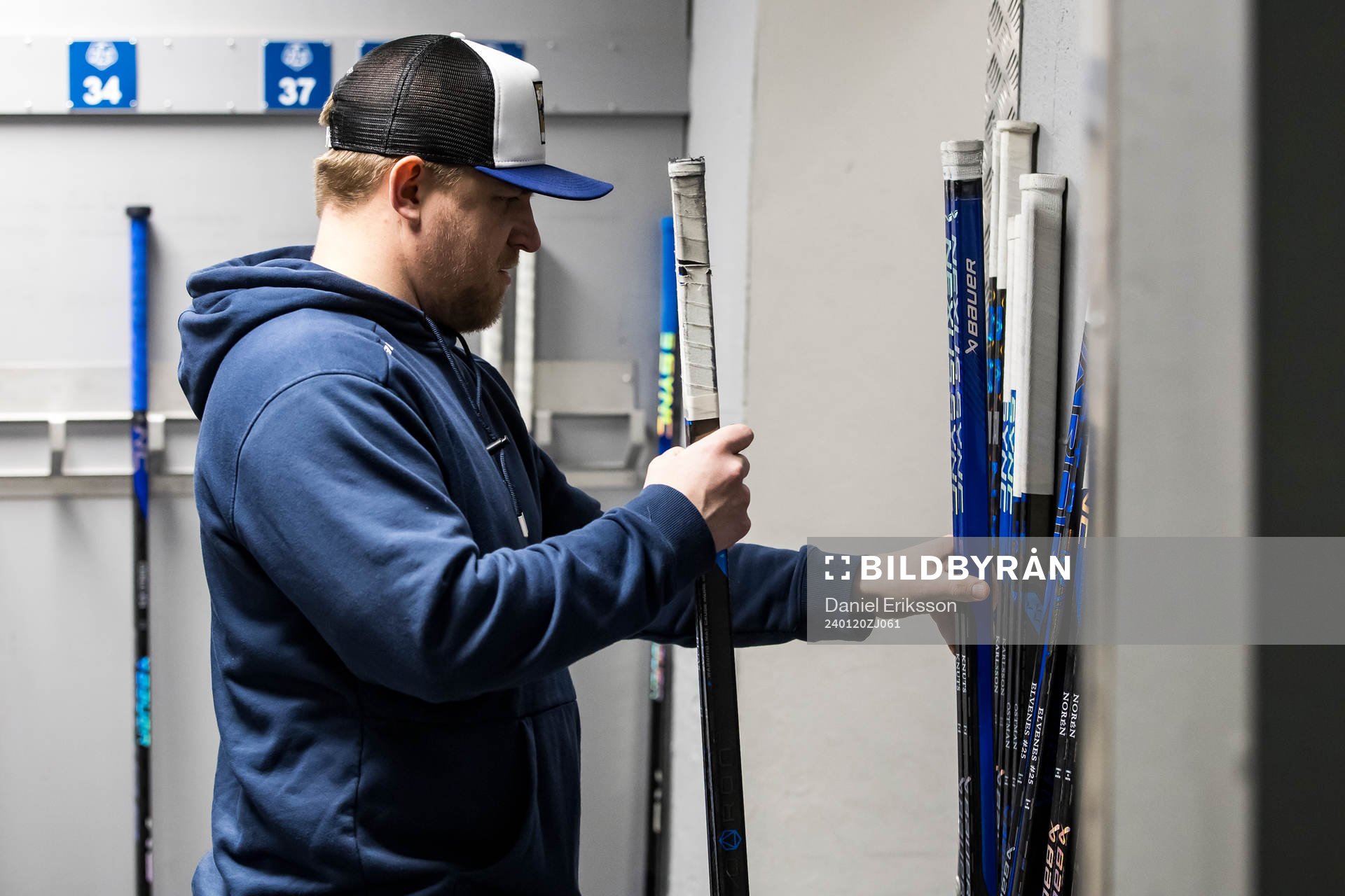 Leksands materialförvaltare Jesper Korning innan