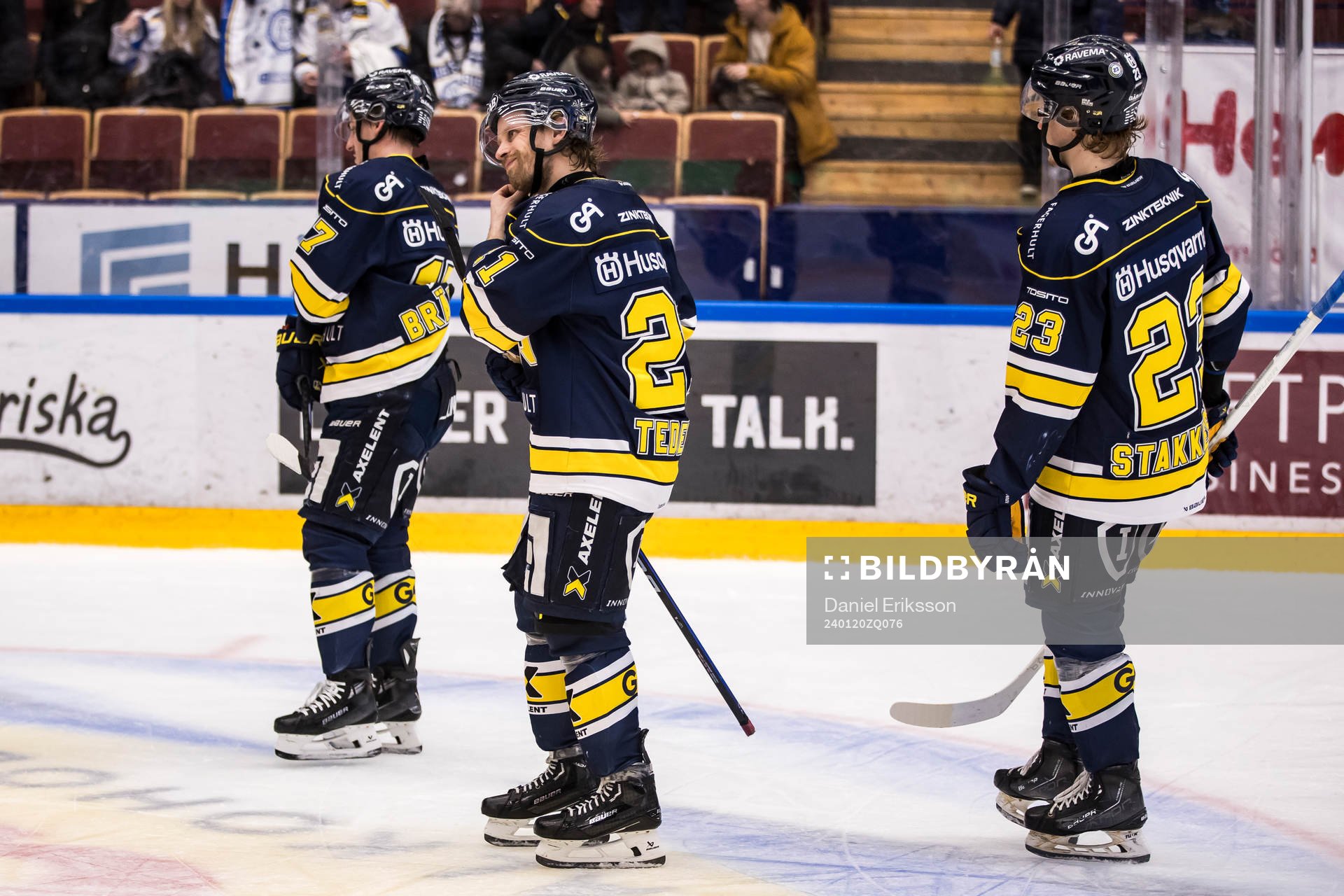 HV71s Mattias Tedenby deppar