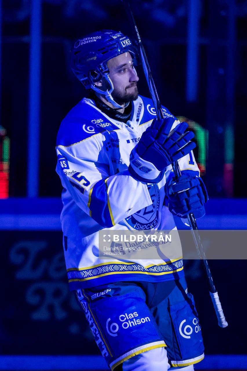 Leksands Max Veronneau innan ishockeymatchen i SHL mellan