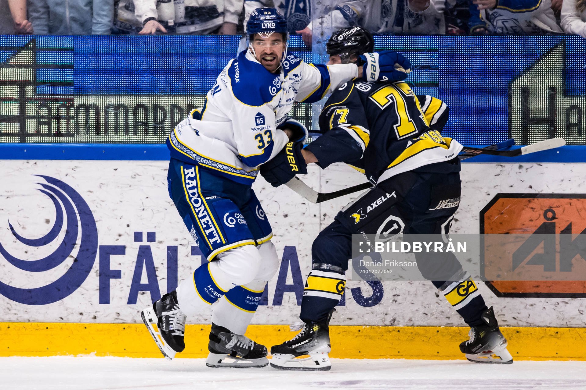 Leksands Eddie Larsson och HV71s Herman Hansson