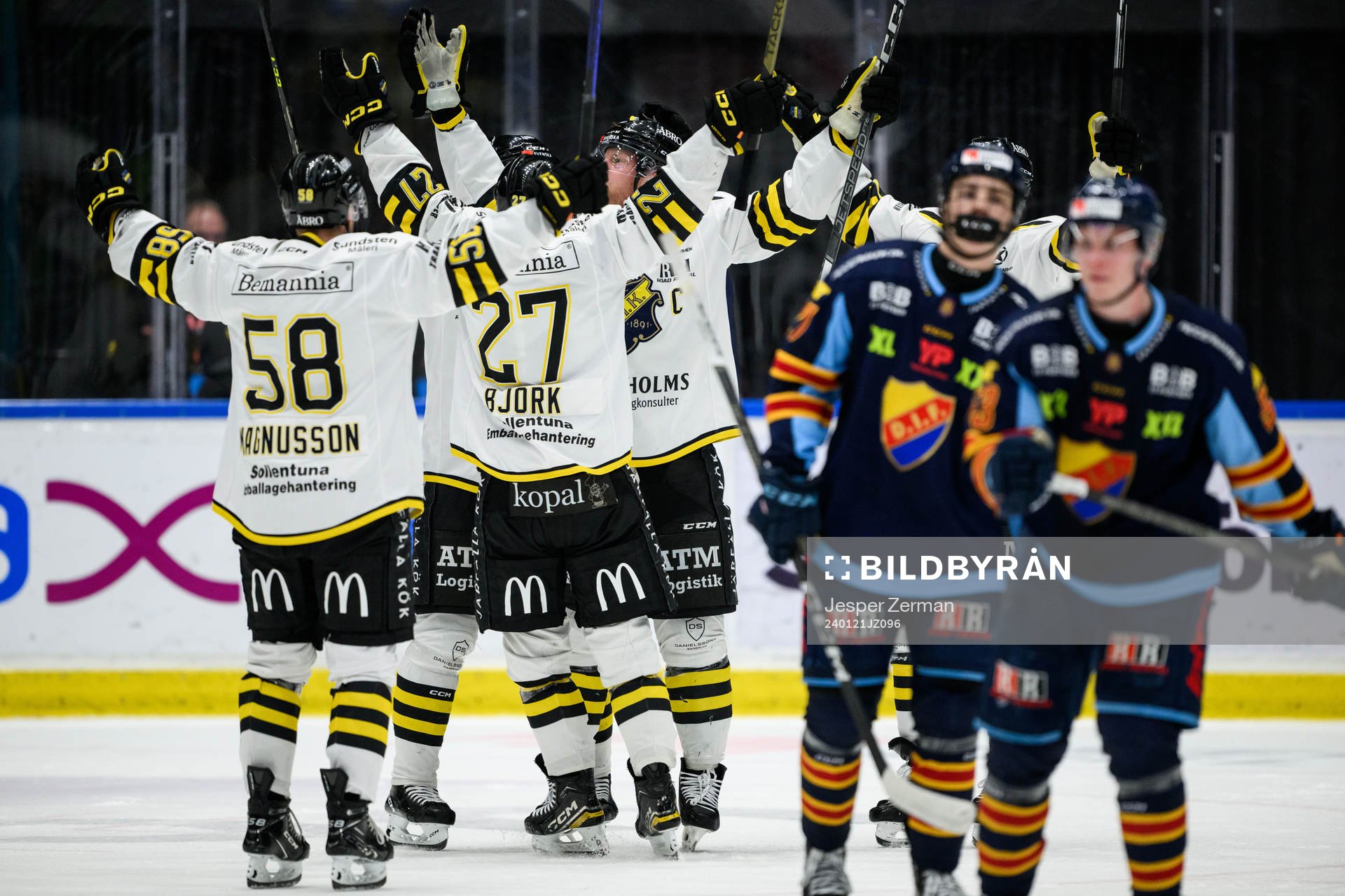 AIKs Richard Gynge jublar
