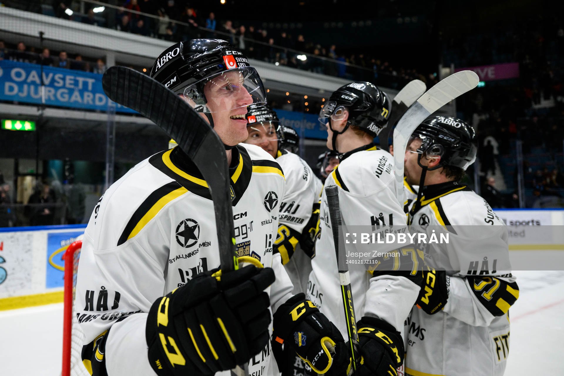 AIKs Filip Windlert jublar