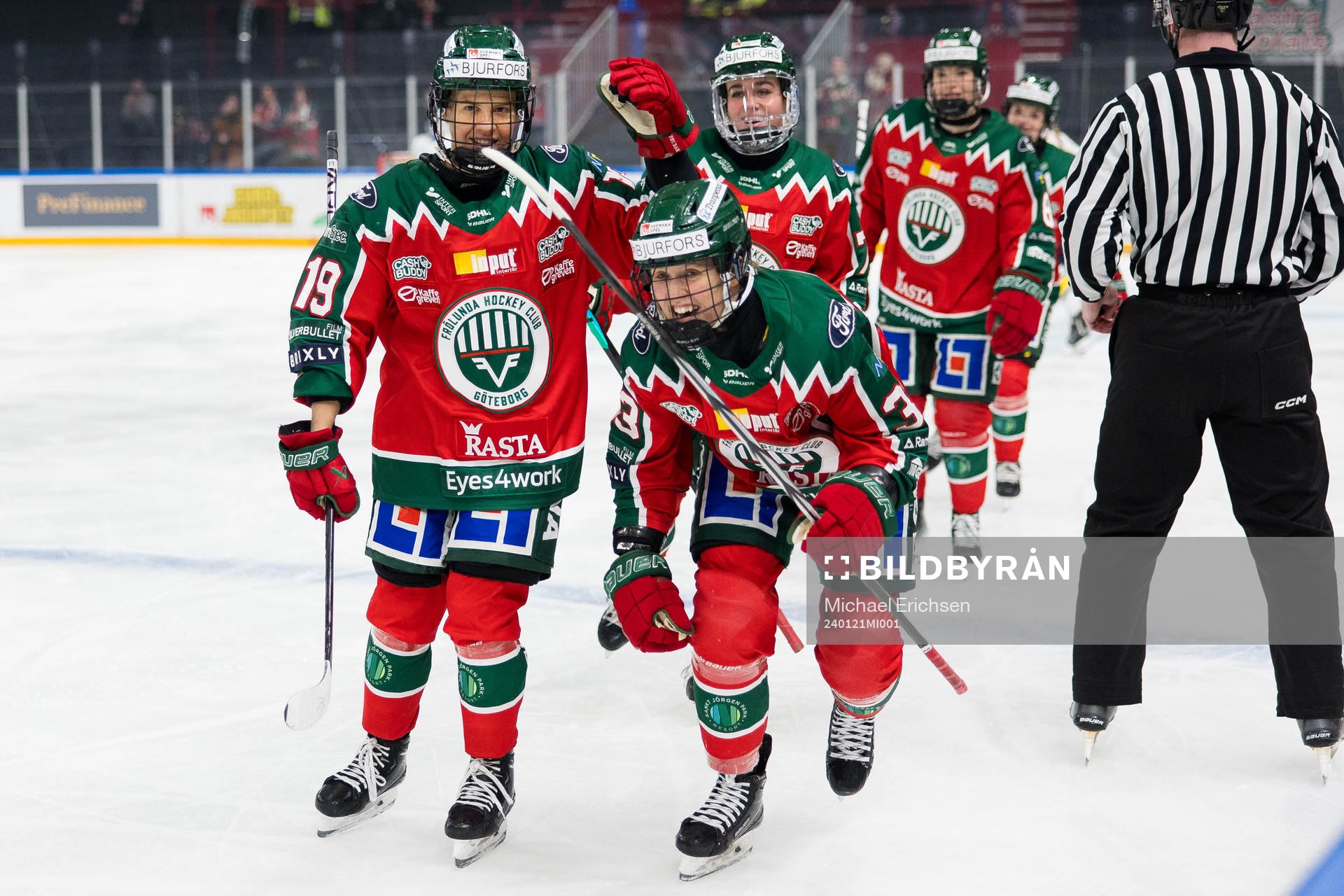 Frölundas Michelle Karvinen jublar