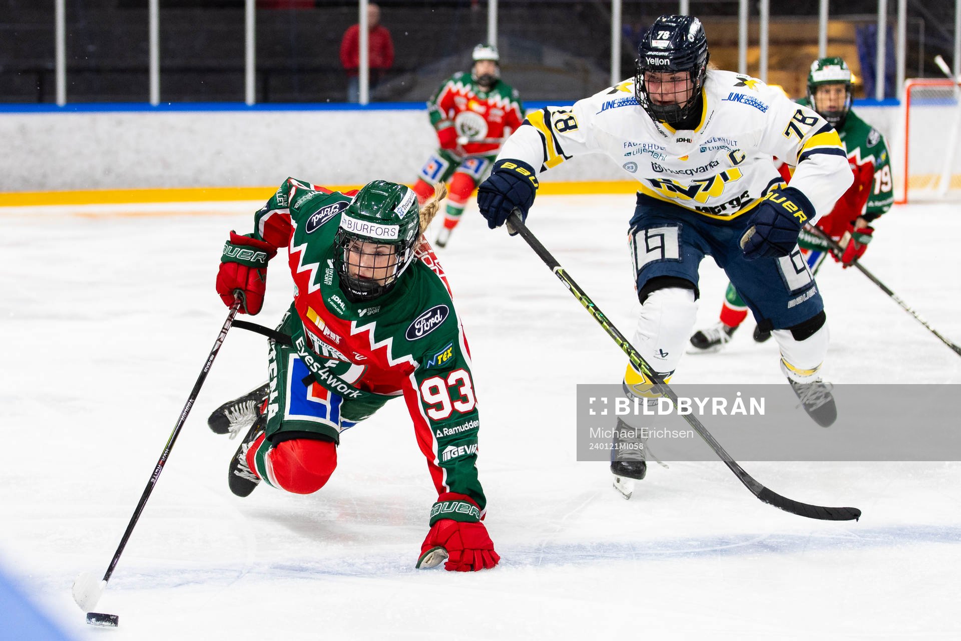 Frölundas Nellie Svensson och HV71s Elin Svensson