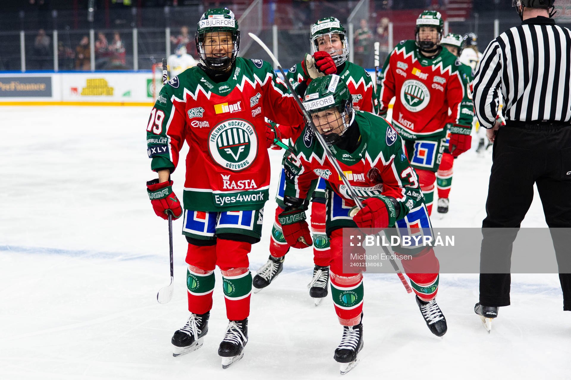 Frölundas Michelle Karvinen jublar