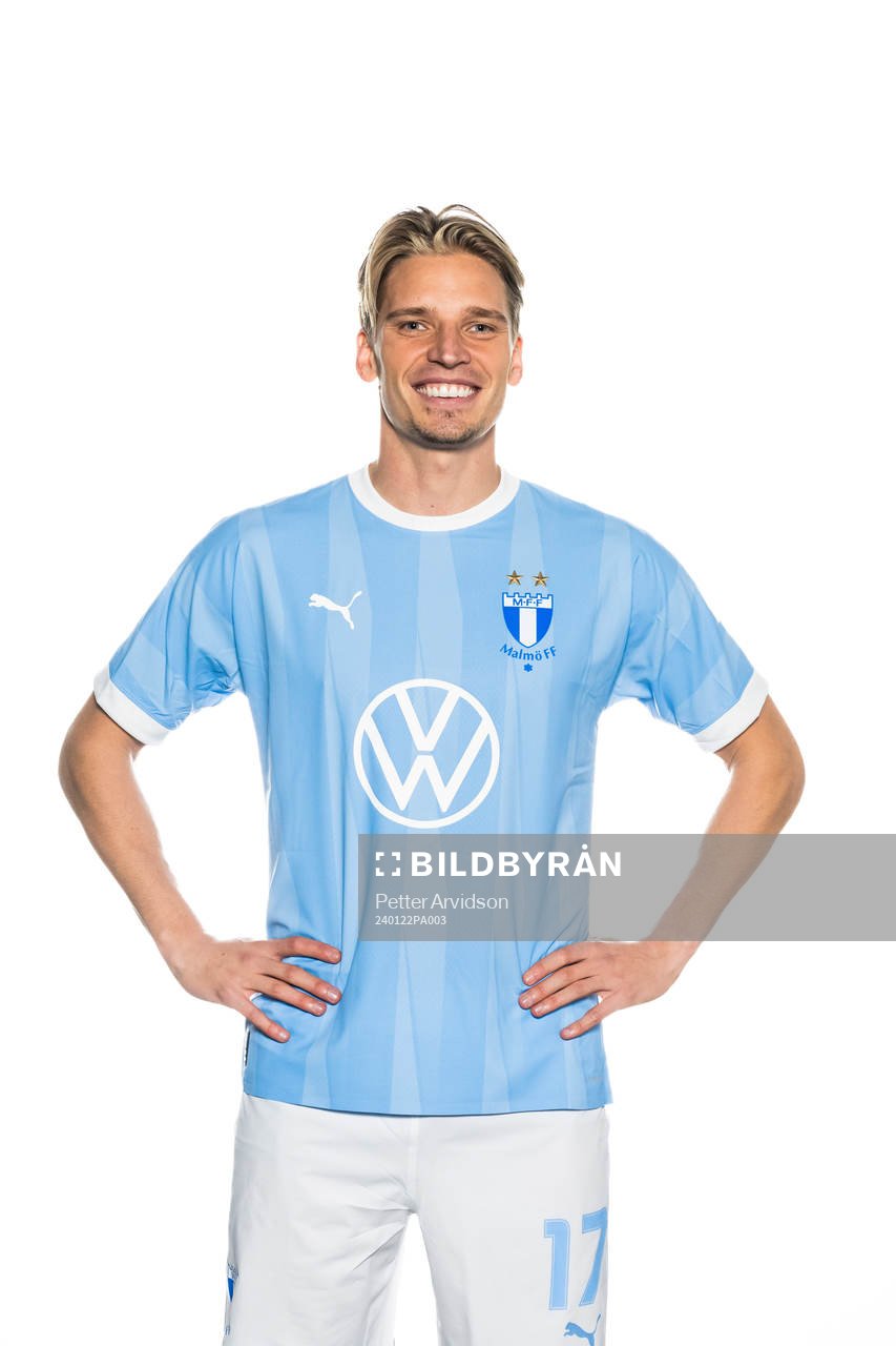 Malmö FF presenterar Jens Stryger Larsen som ny spelare