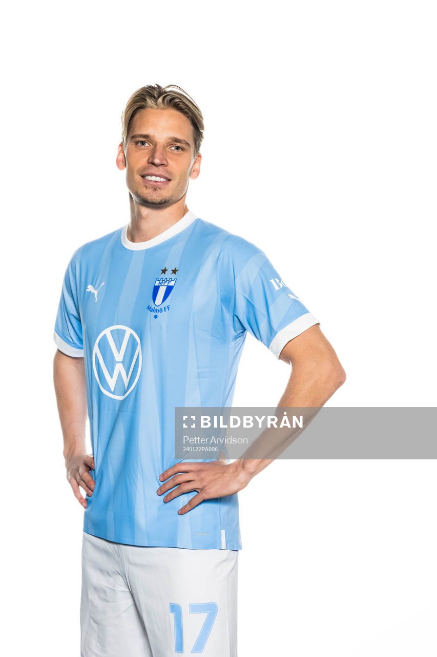 Malmö FF presenterar Jens Stryger Larsen som ny spelare