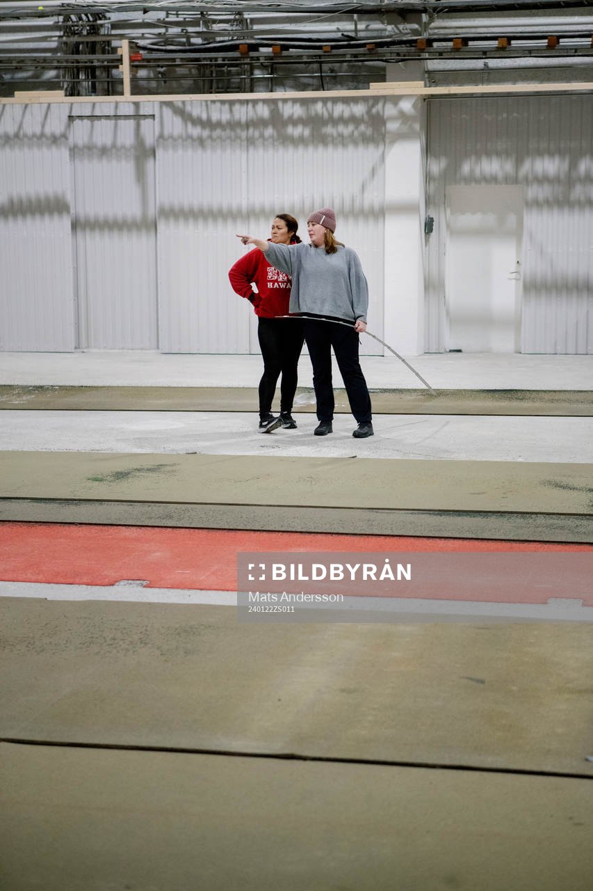Föräldrarna Erika Botaglia och Elli Massoe lägger