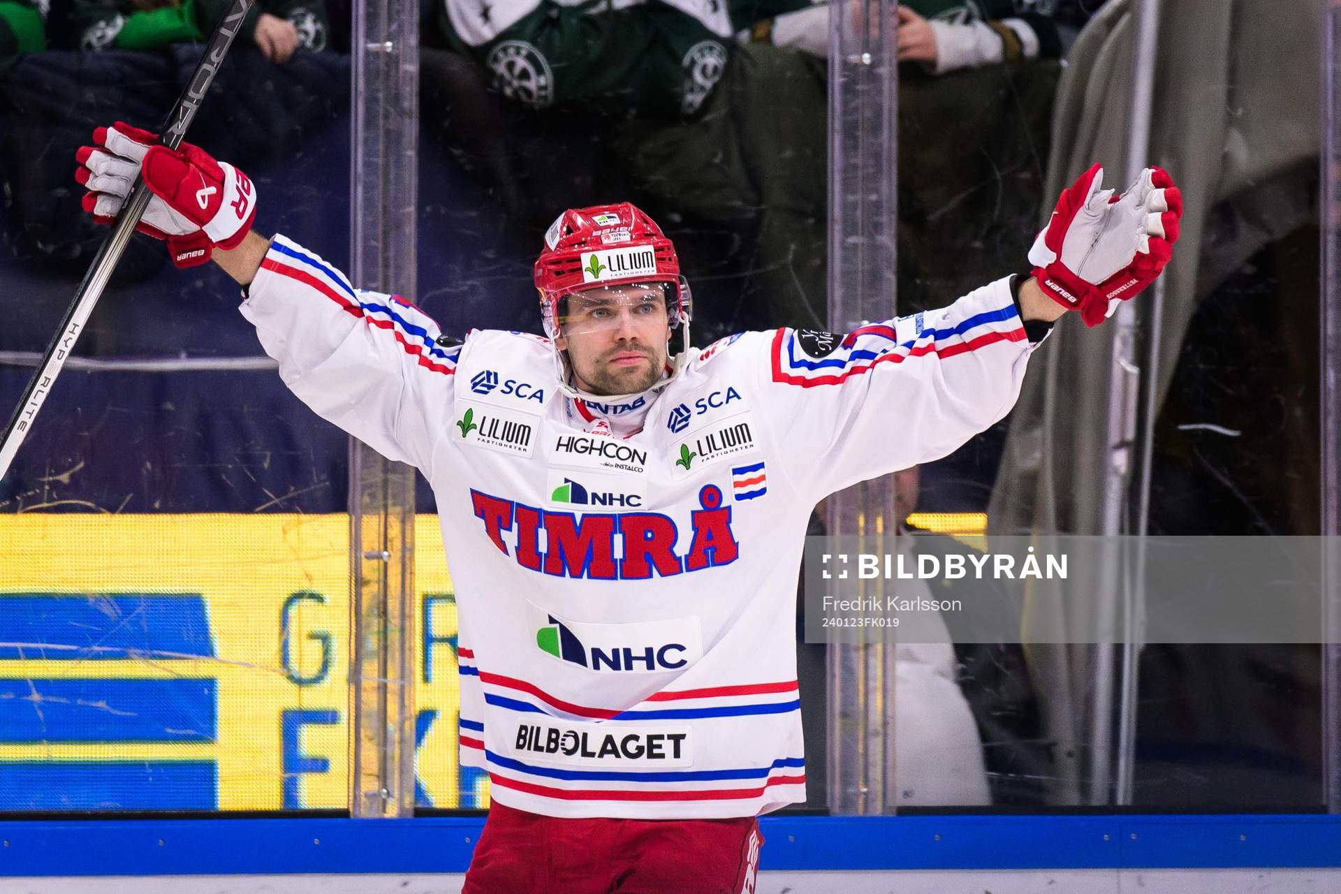 Timrås Emil Pettersson jublar