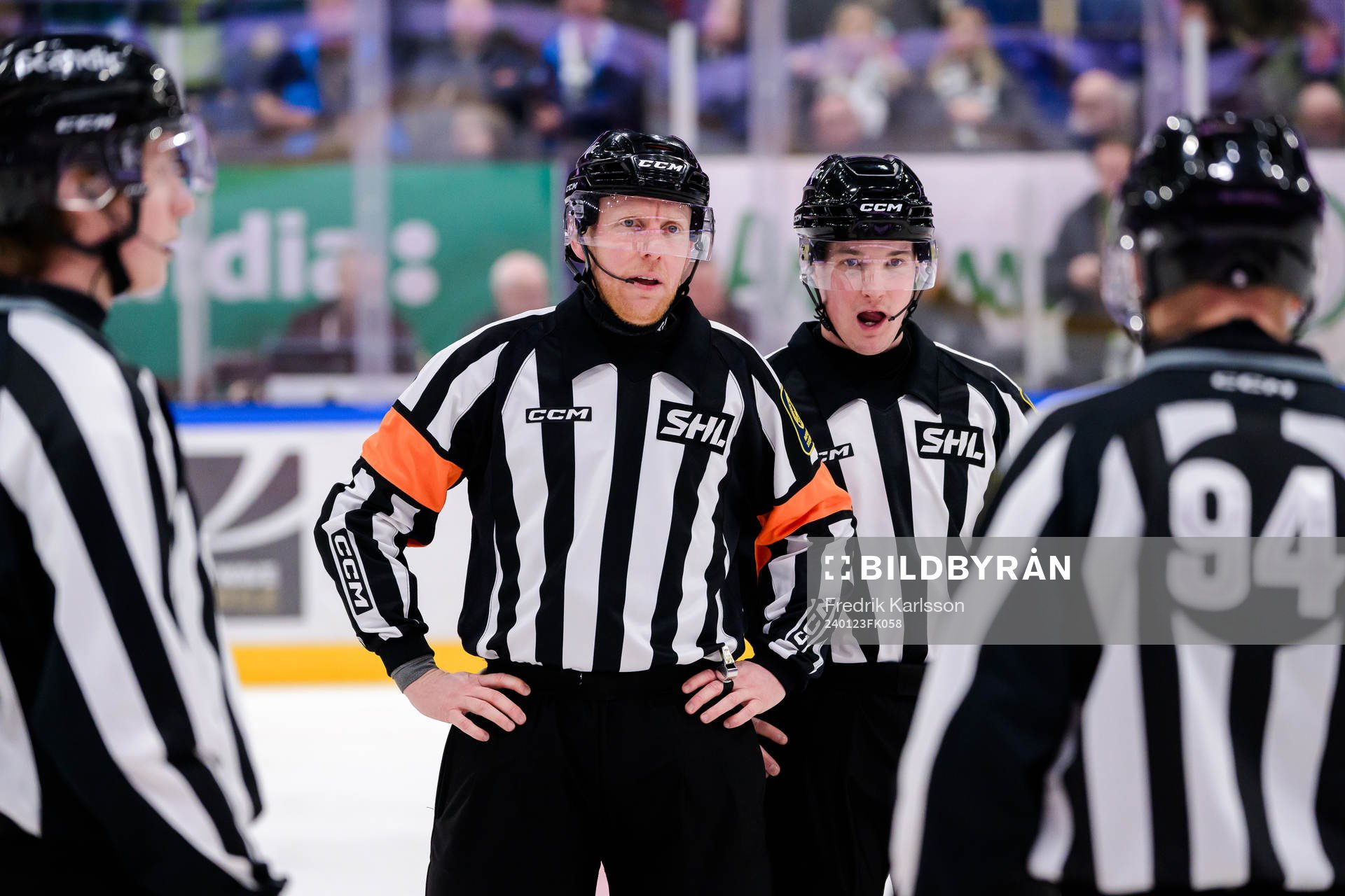 Domare Mikael Holm och Domare Alexander Österberg