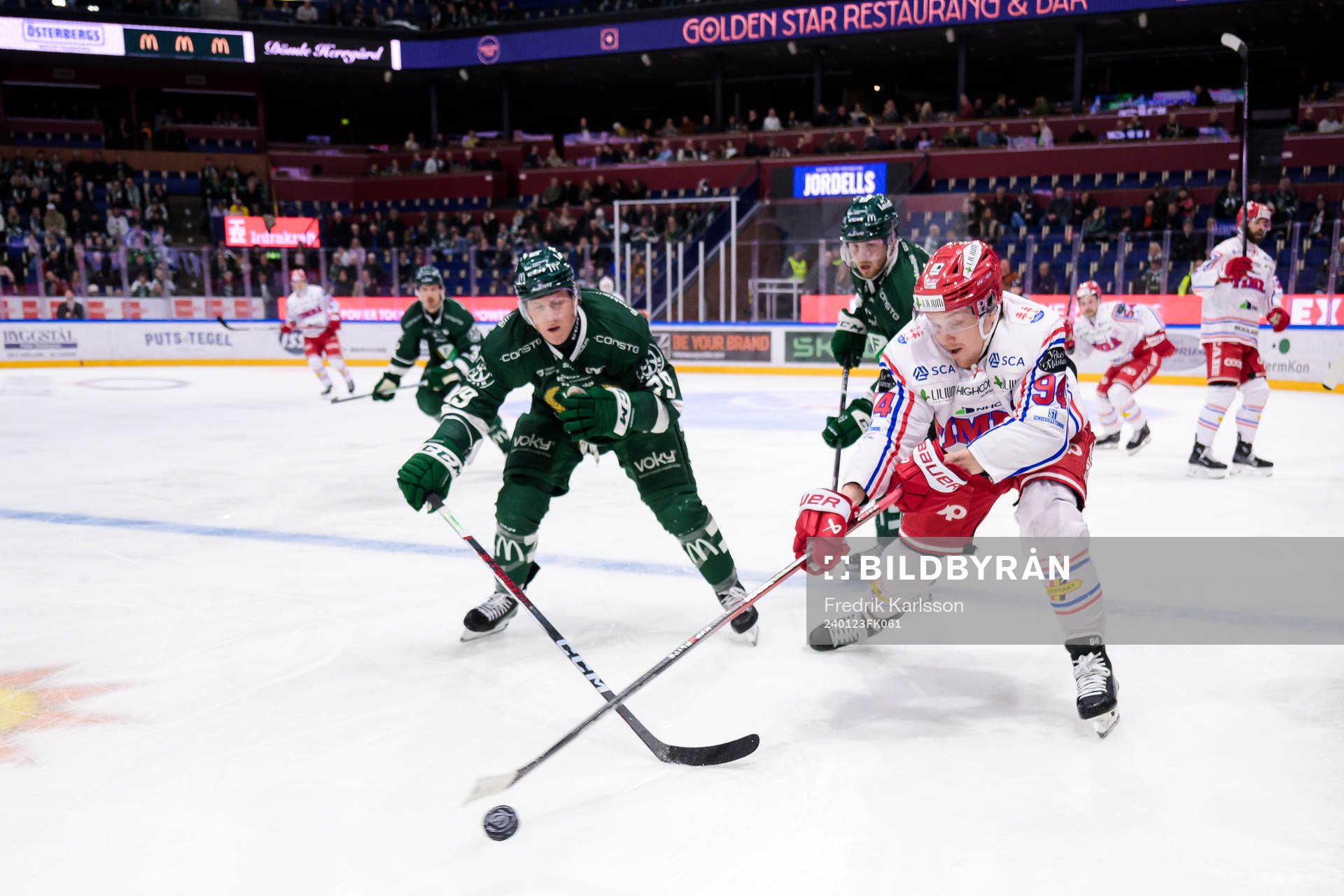 Färjestads Patrik Lundh och Timrås Sebastian Hartmann