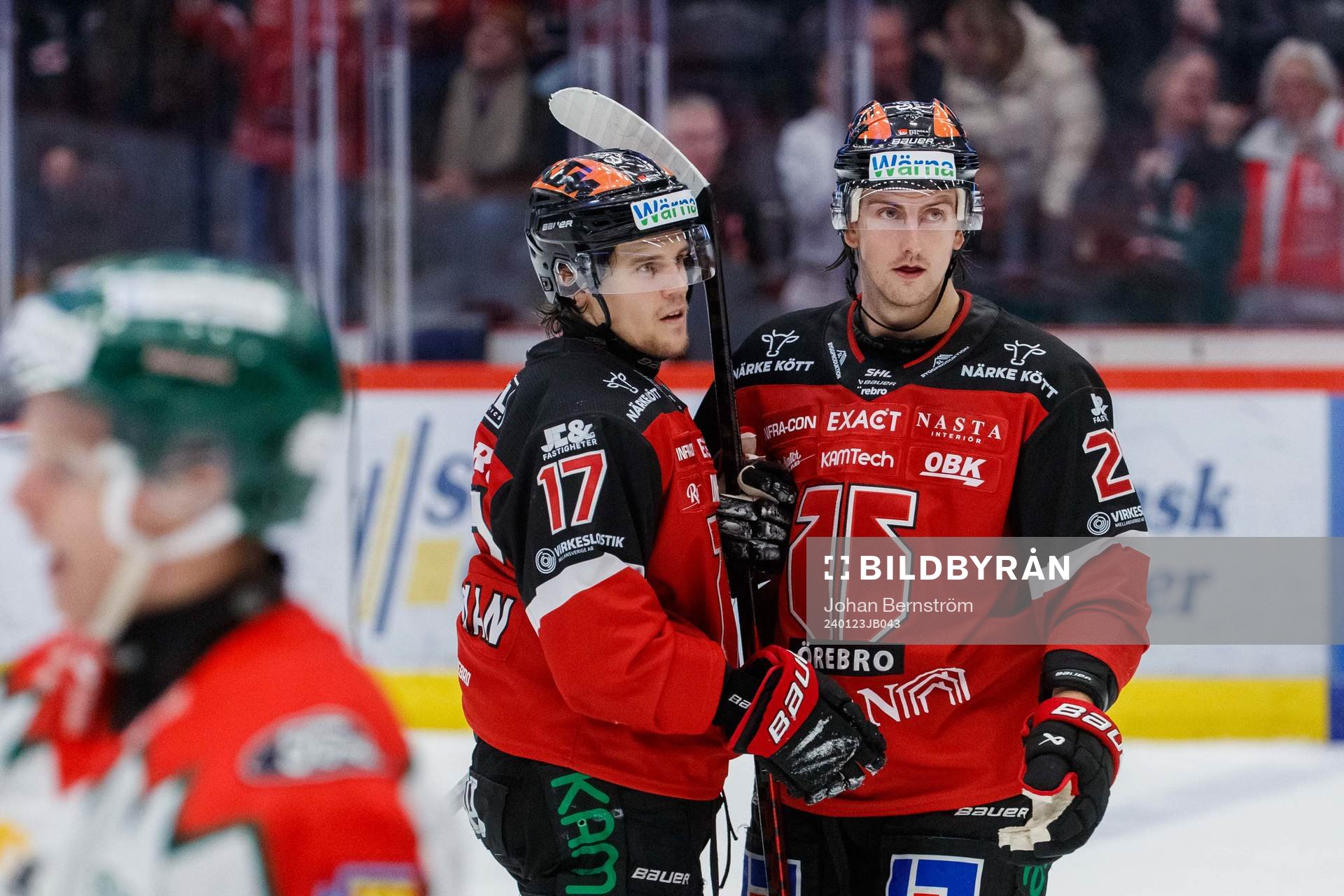 Örebros William Wikman och Philip Holm jublar