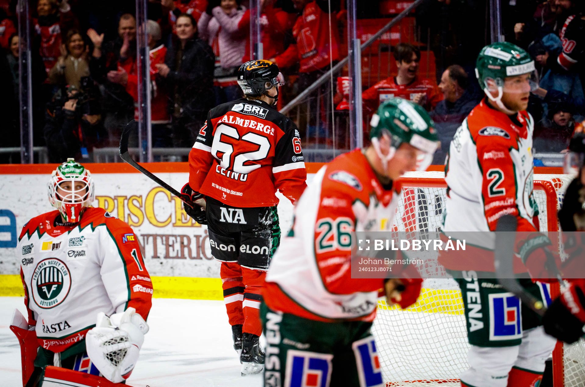 Örebros Robert Leino jublar vid 1-1