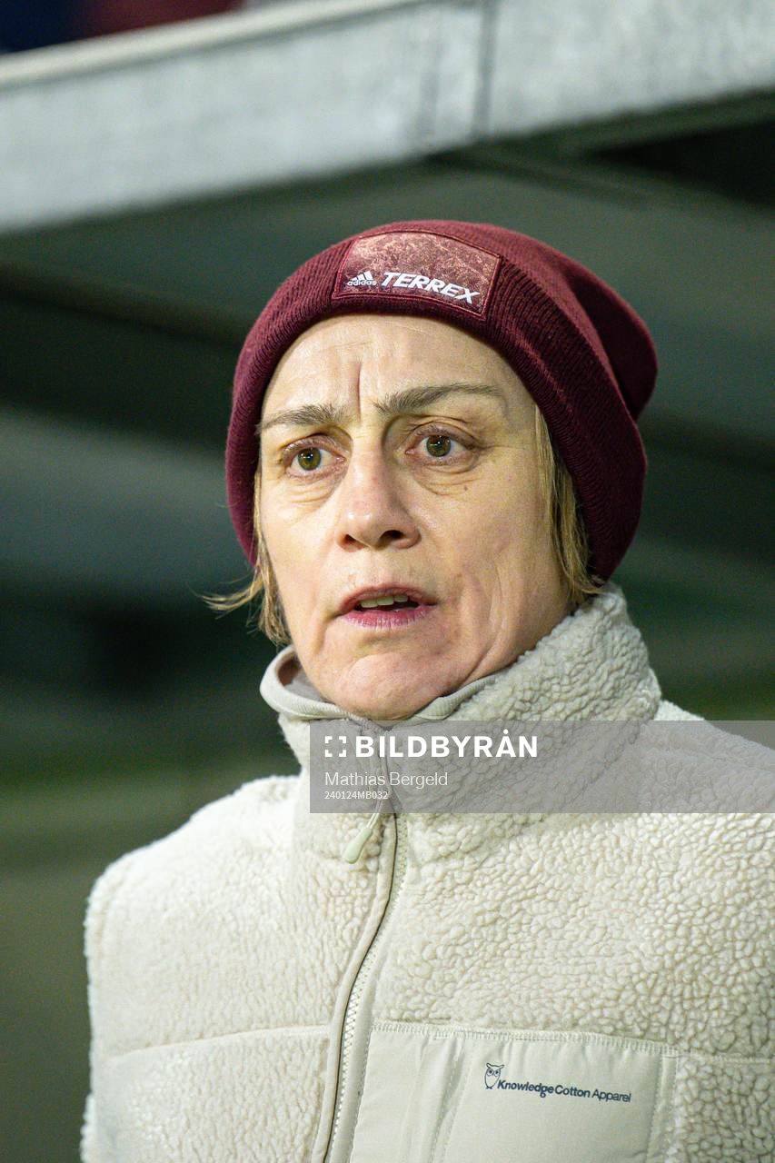 Head coach Sandrine Soubeyrand of Paris FC