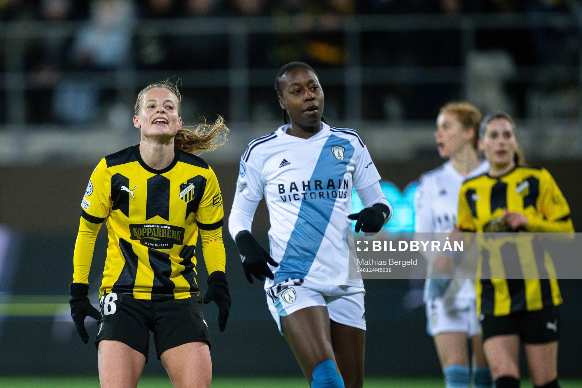 Anna Anvegård of Häcken and Tennisoun Sissoko of Paris FC during the UEFA Women's Champions League football match between Häcken and Paris FC on January 24, 2024 in Gothenburg.