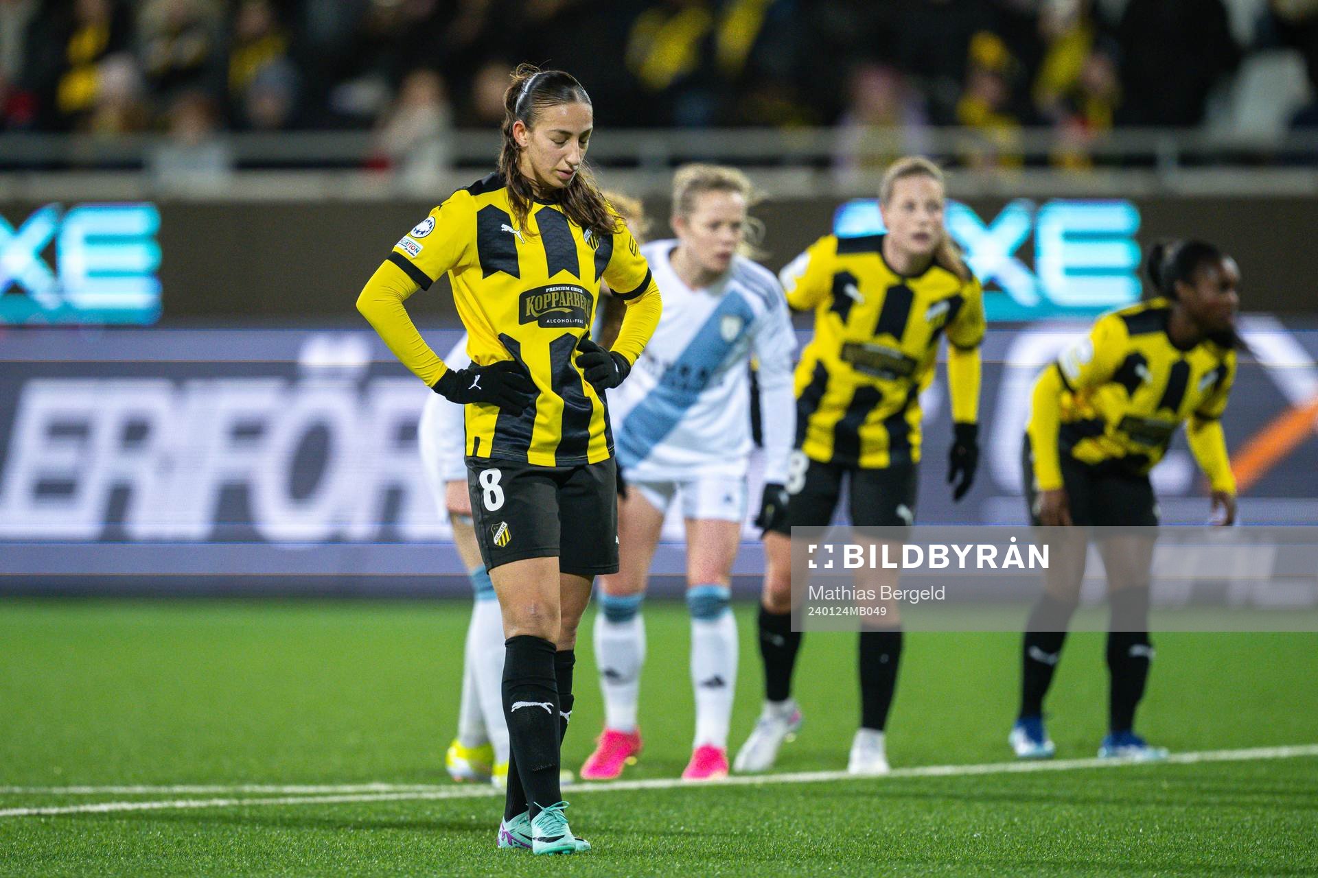 Rusul Rosa Kafaji of Häcken with a penalty kick