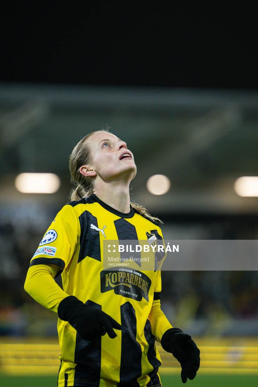Anna Anvegård of Häcken reacts