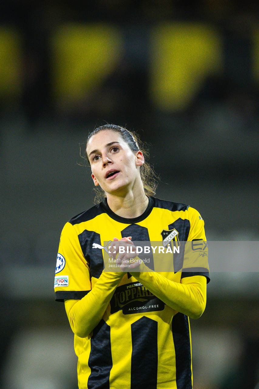 Clarissa Larisey of Häcken looks dejected
