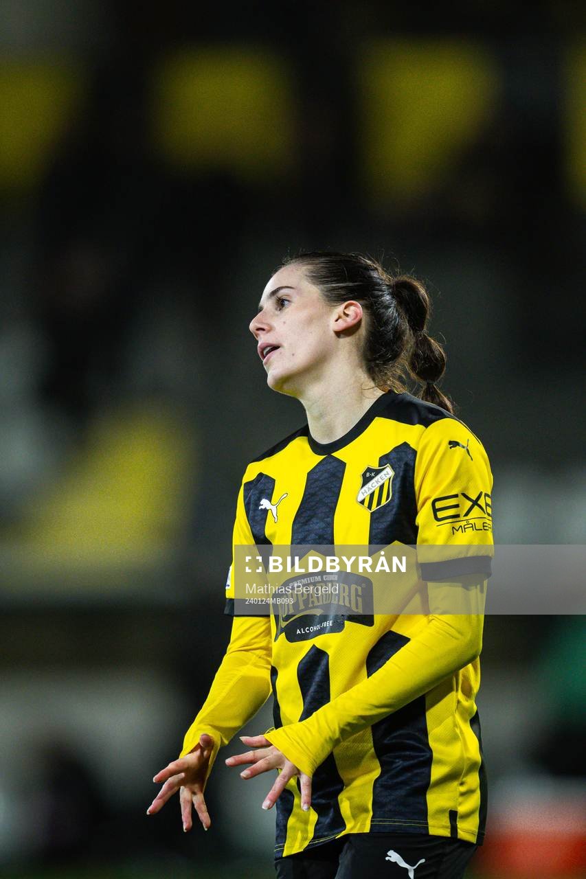 Clarissa Larisey of Häcken looks dejected