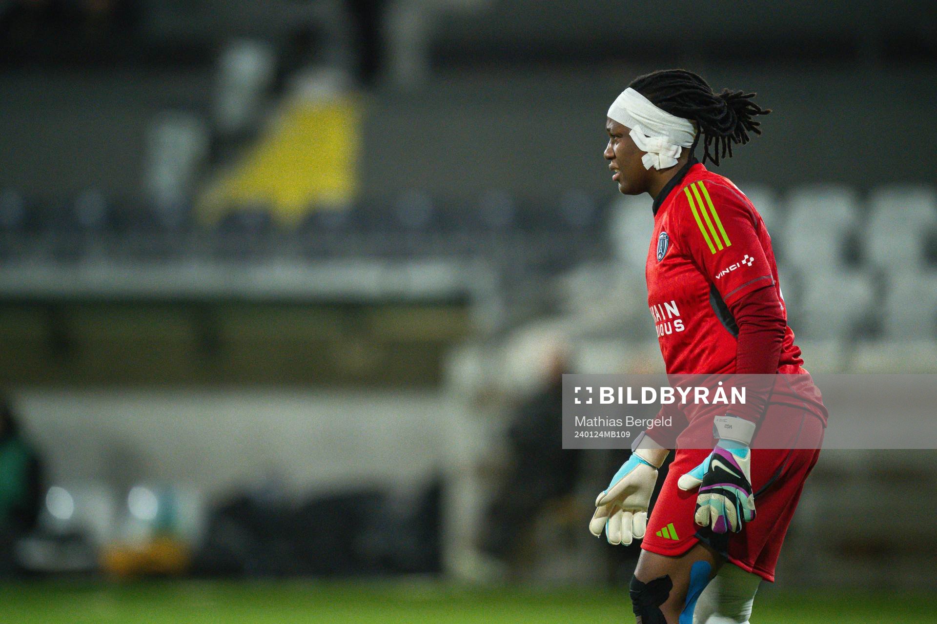 Goalkeeper Chiamaka Nnadozie of Paris FC