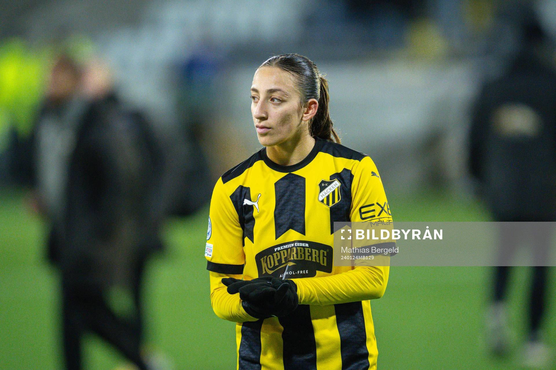 Rusul Rosa Kafaji of Häcken looks dejected