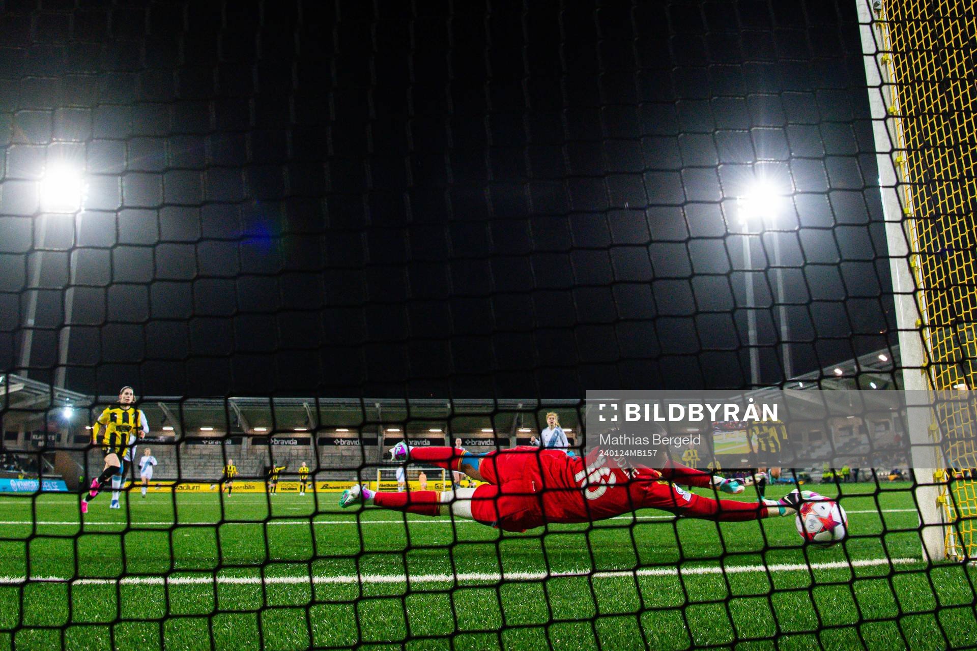 Goalkeeper Chiamaka Nnadozie of Paris FC