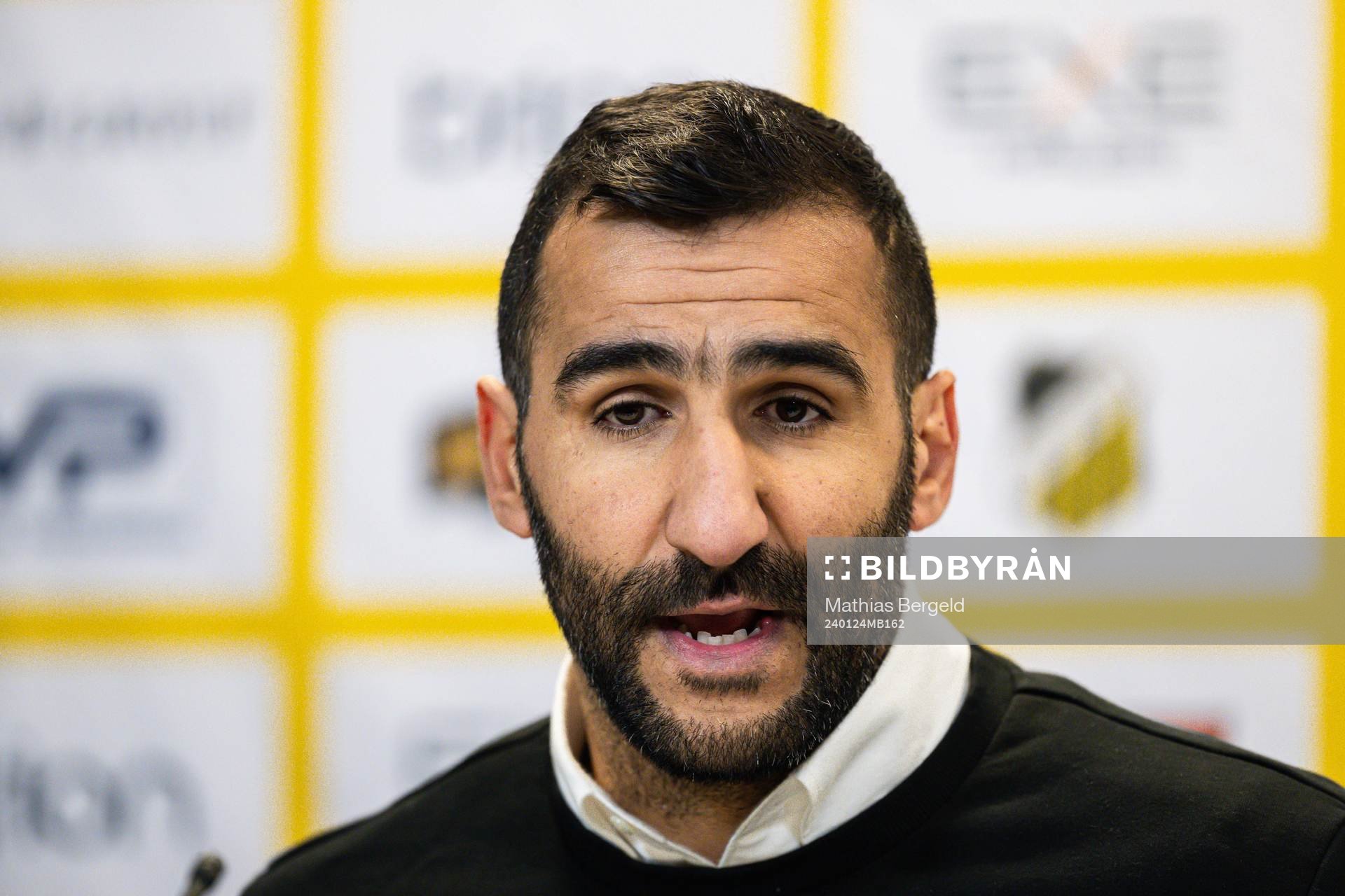 Head coach Mak Lind of Häcken at a press conference