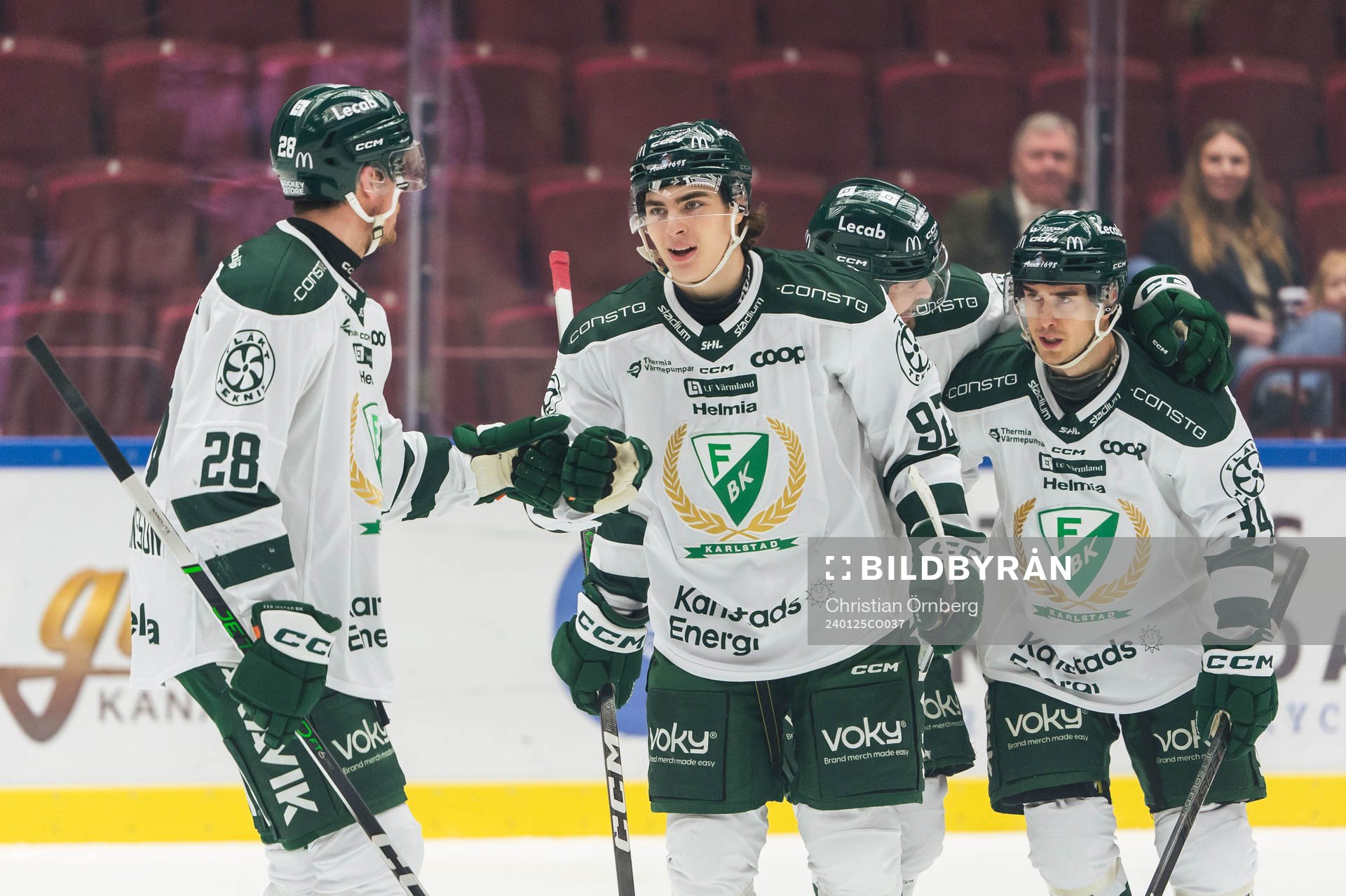 Färjestads Liam Öhgren jublar