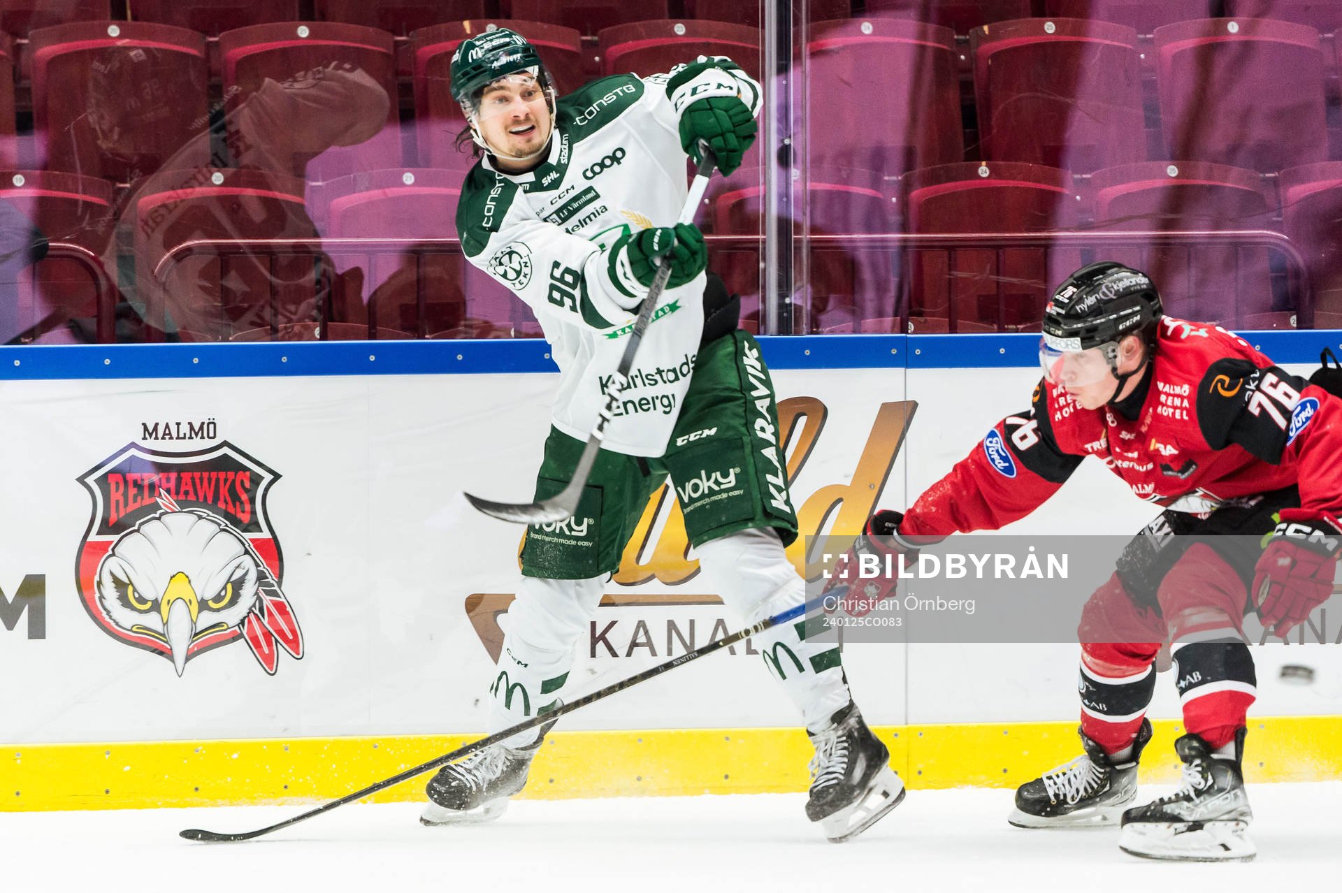 Färjestads David Tomasek och Malmö Redhawks Tomi Sallinen