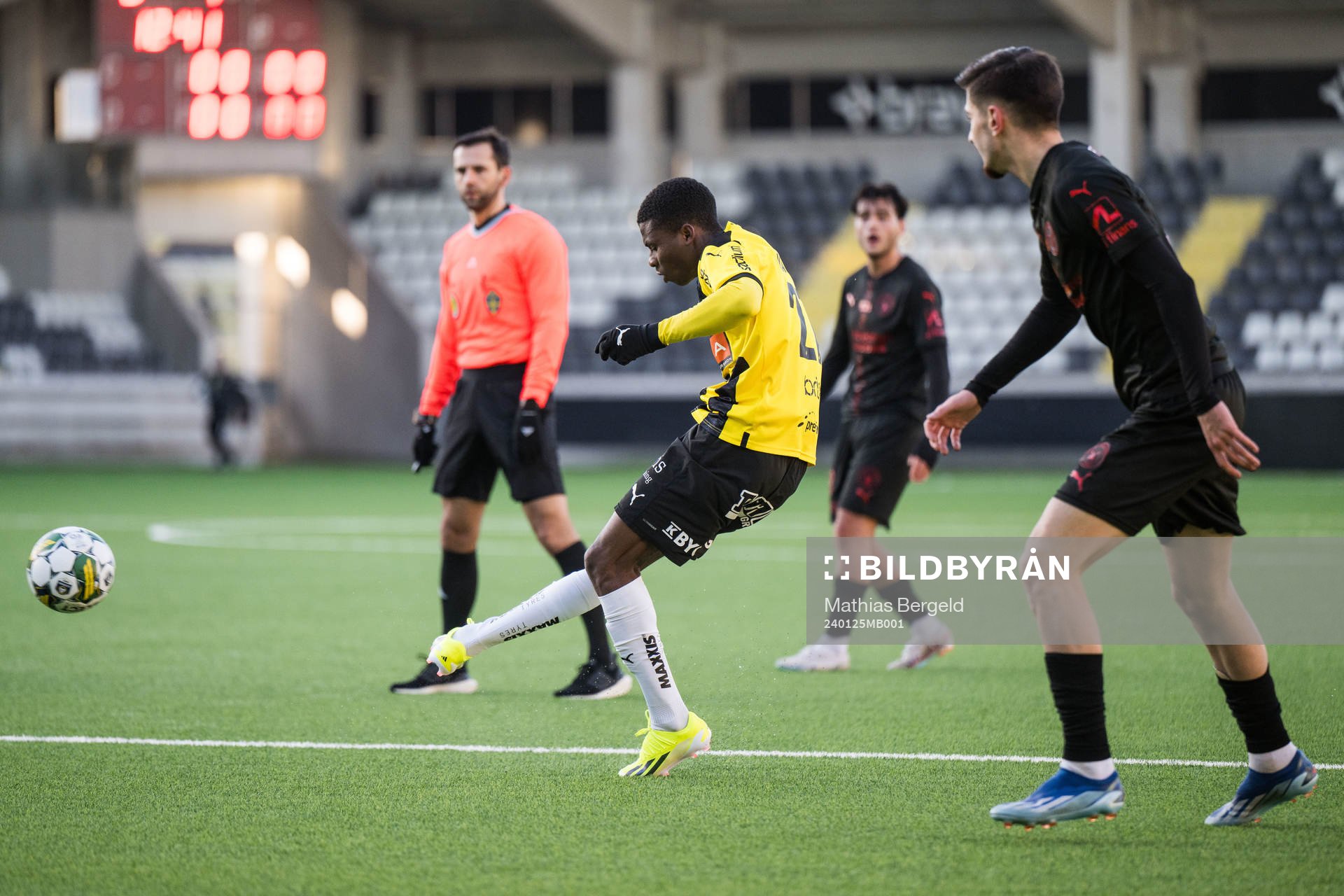 Häckens Akoua Romeo Amane gör 1-1