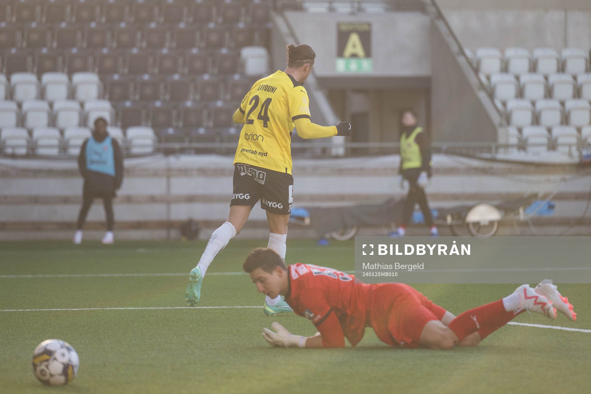 Häckens Amor Layouni jublar