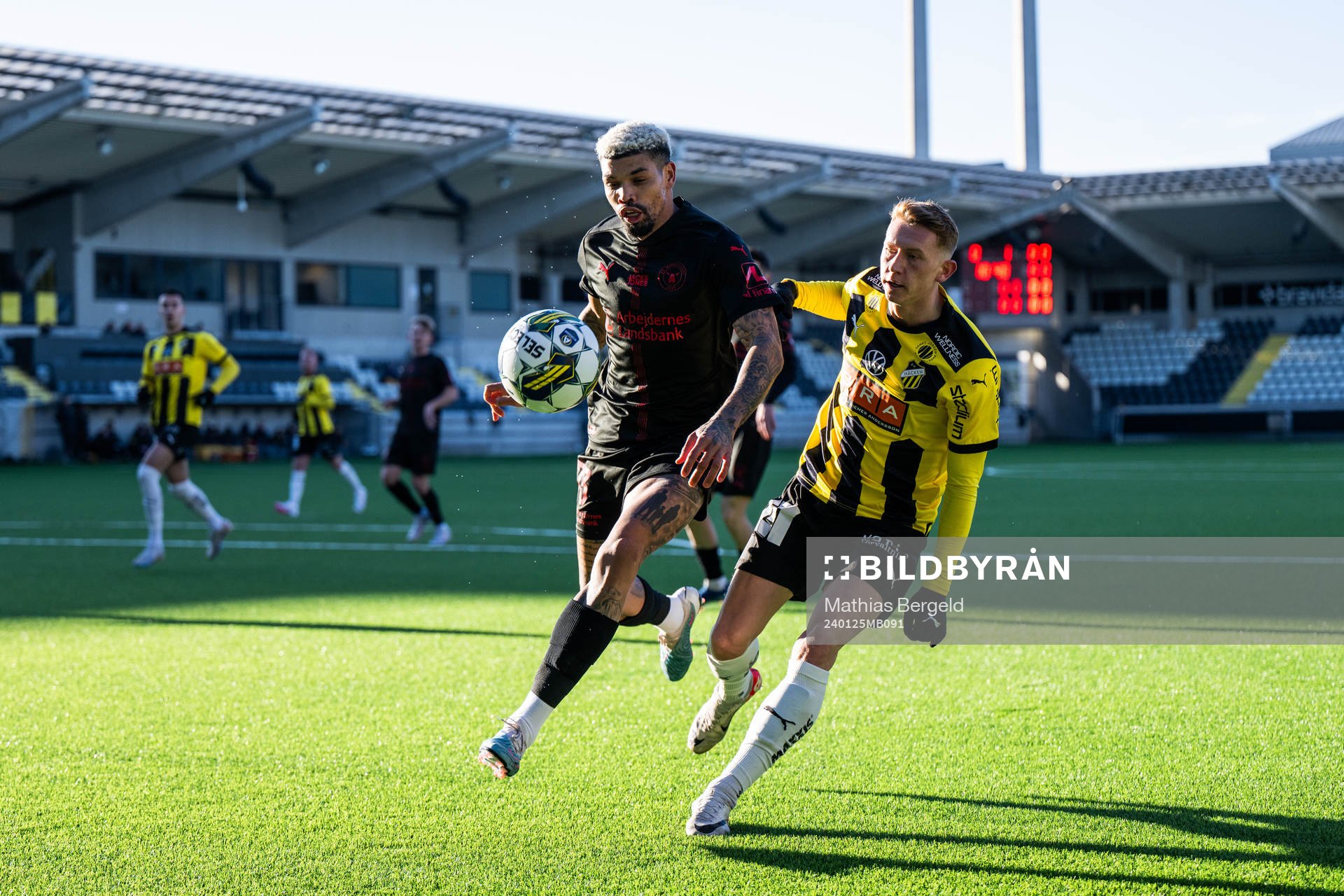 Midtjyllands Jose Carlos Juninho och Häckens Julius