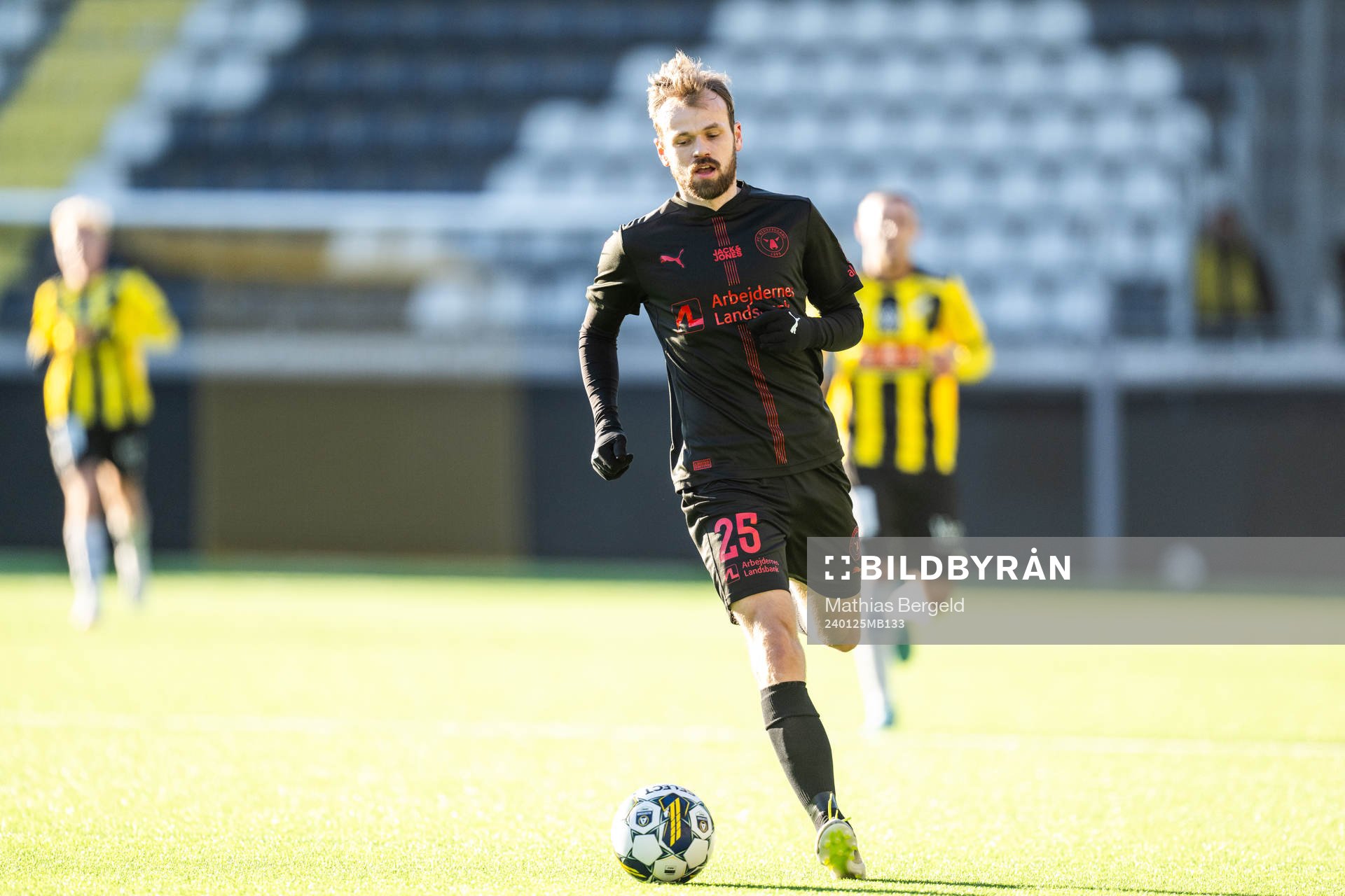 Midtjyllands Iver Fossum under träningsmatchen i fotboll mellan Häcken och Midtjylland den 25 januari 2024 i Göteborg. 