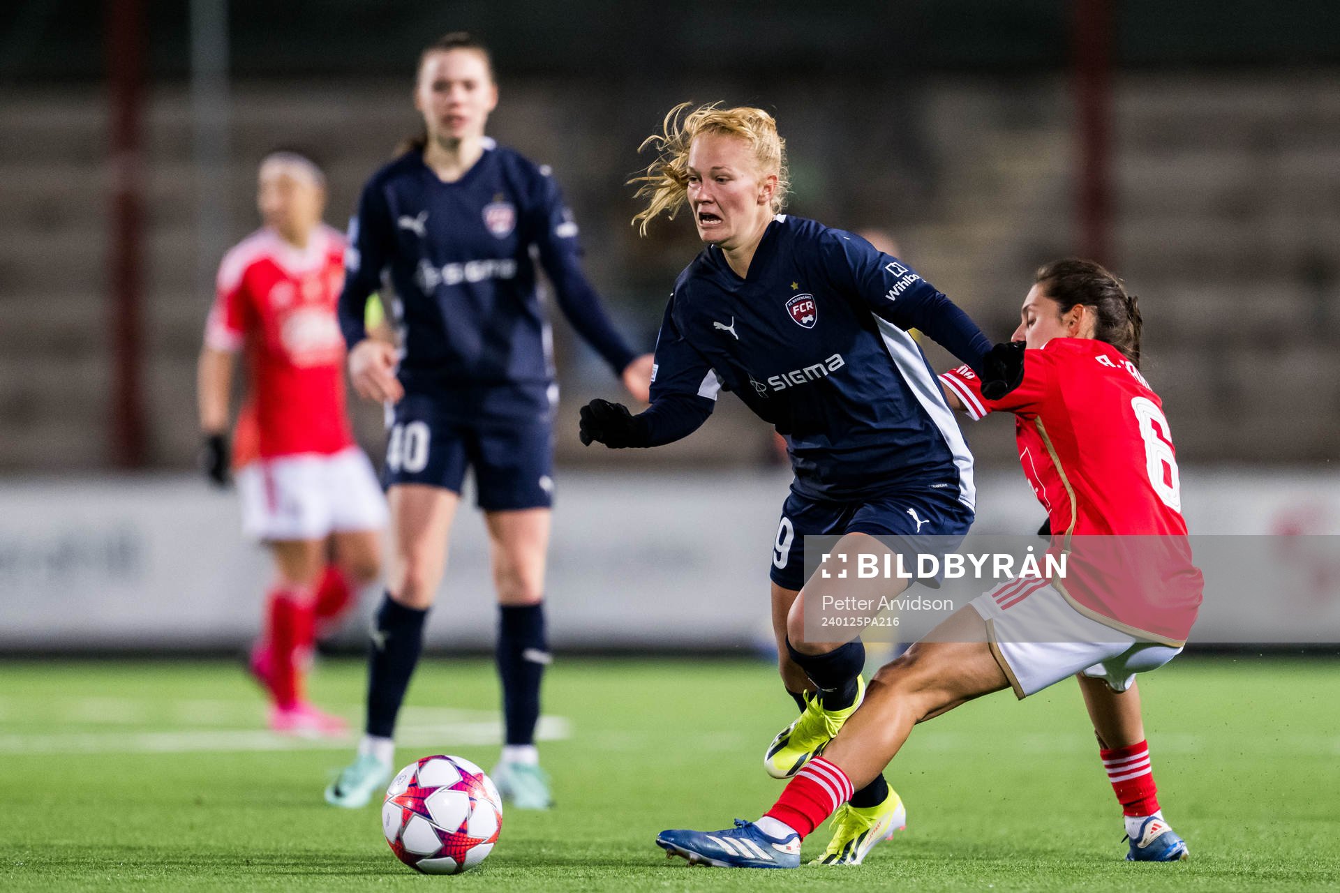 Sofie Bruun Bredgaard of FC Rosengård and Andreia Faria of