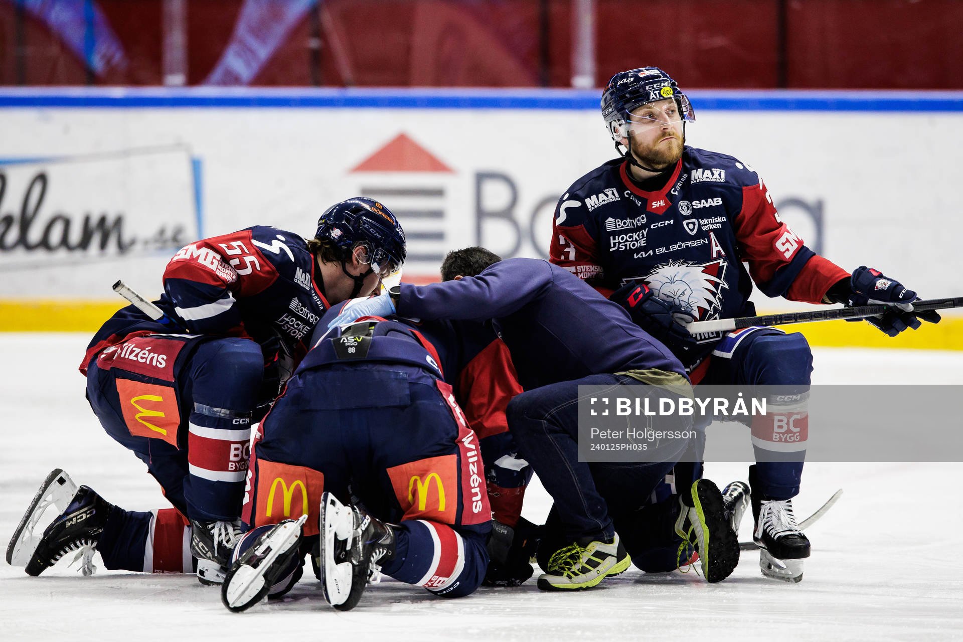 Linköpings Patrick Russell har ont