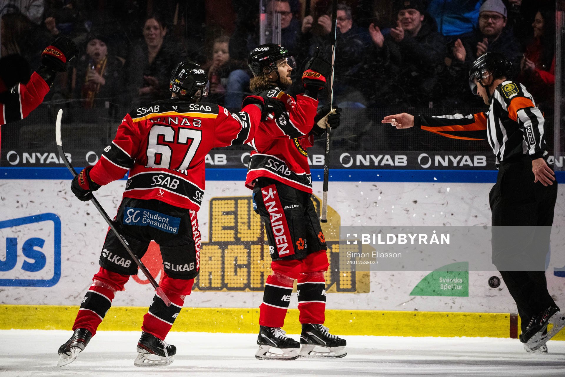 Luleås Adam Brodecki jublar