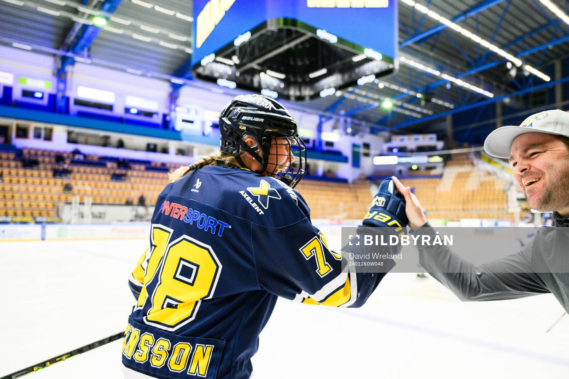 HV71s  Elin Svensson jublar