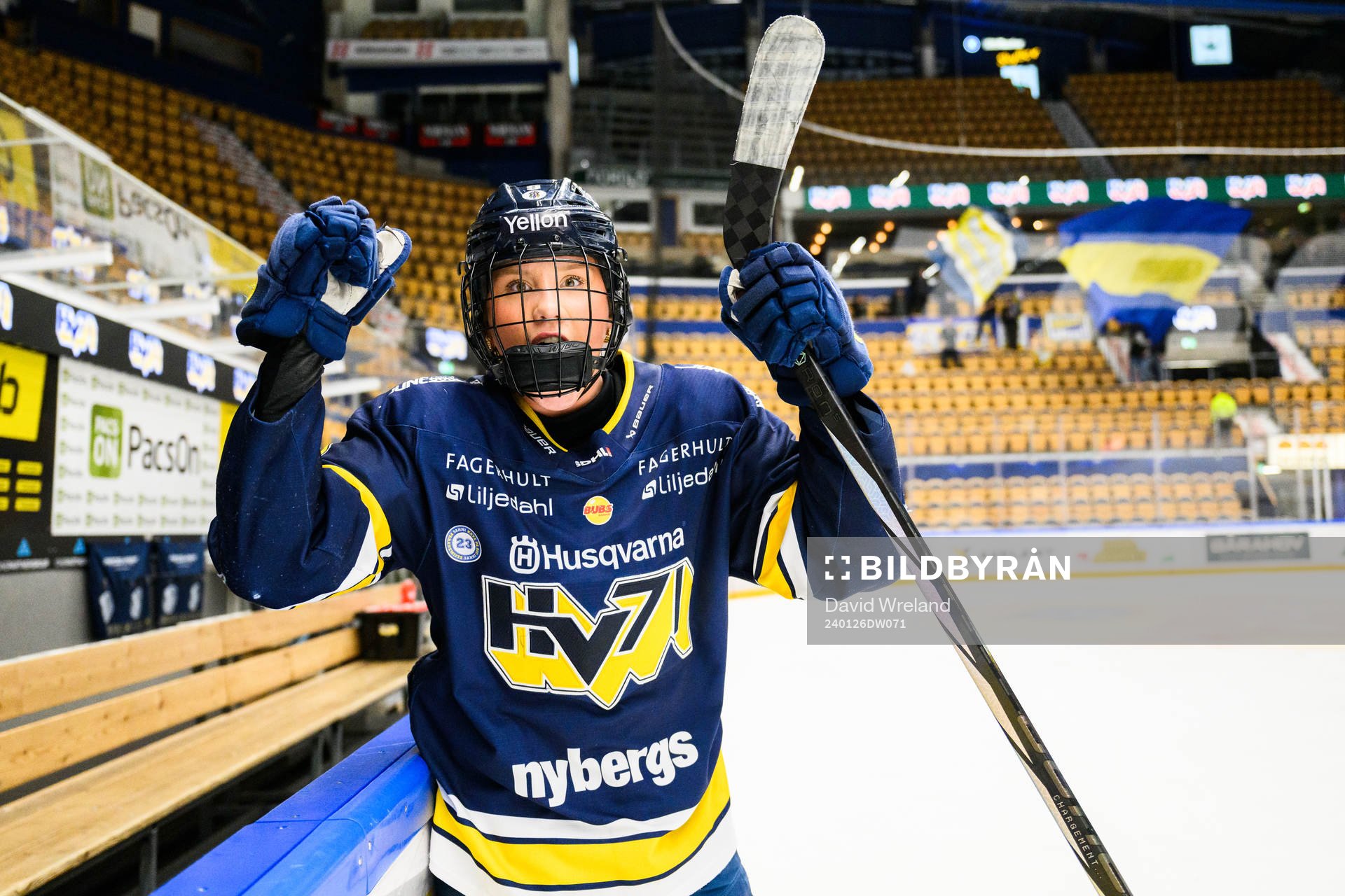 HV71s Hilda Svensson jublar