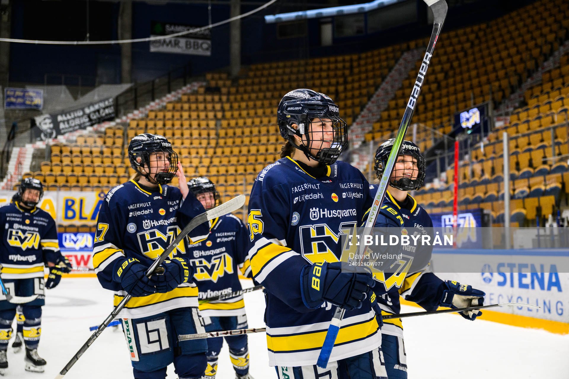 HV71s Thea Liodden  jublar
