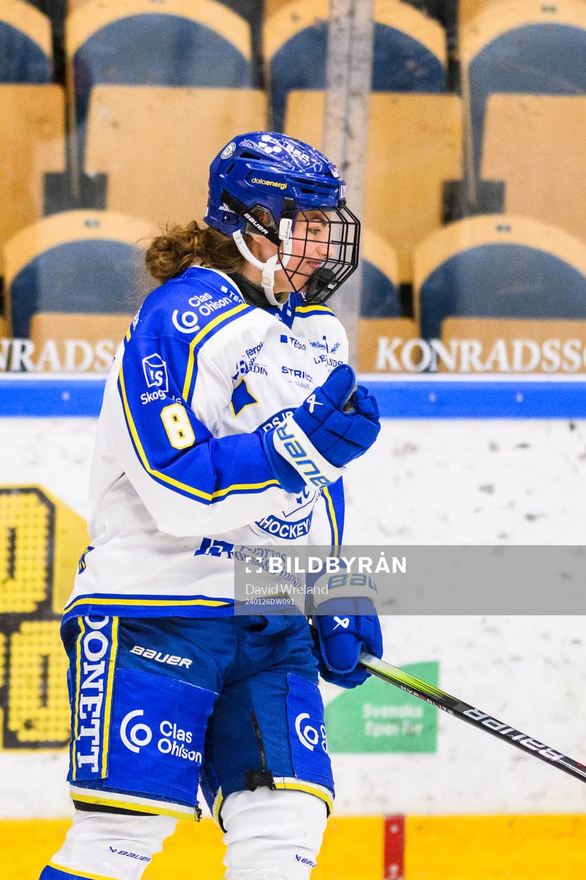 Leksands Ella Albinsson jublar