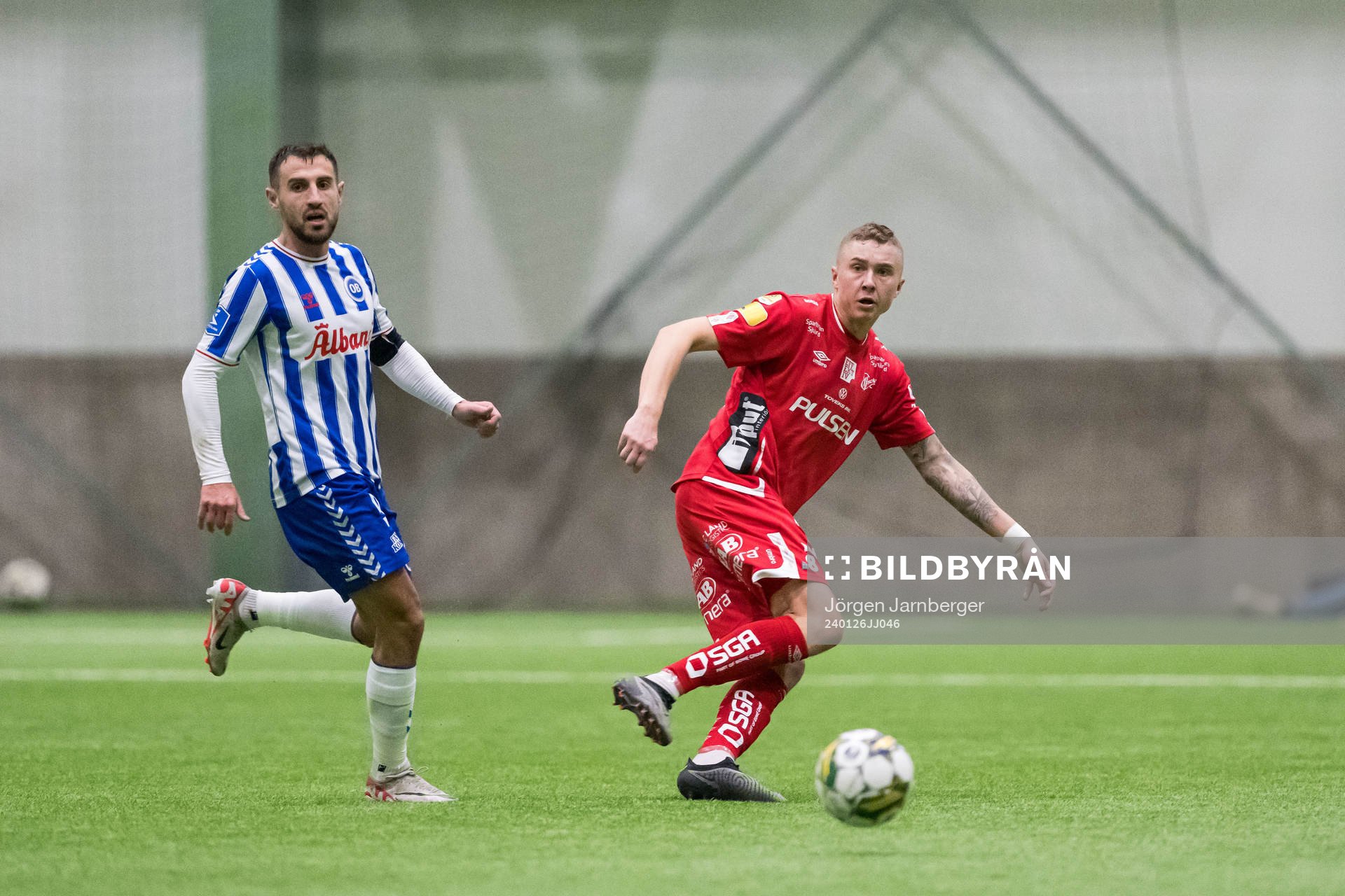 Odenses Bashkim Kadrii och Elfsborgs Sebastian Holmén