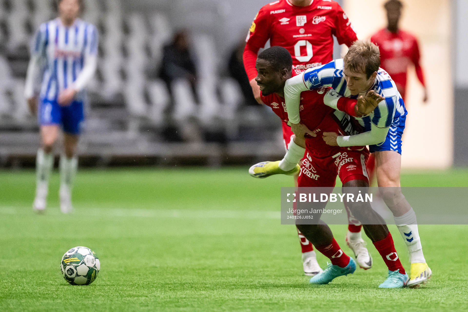 Elfsborgs Michael Baidoo och Odenses Gustav Grubbe