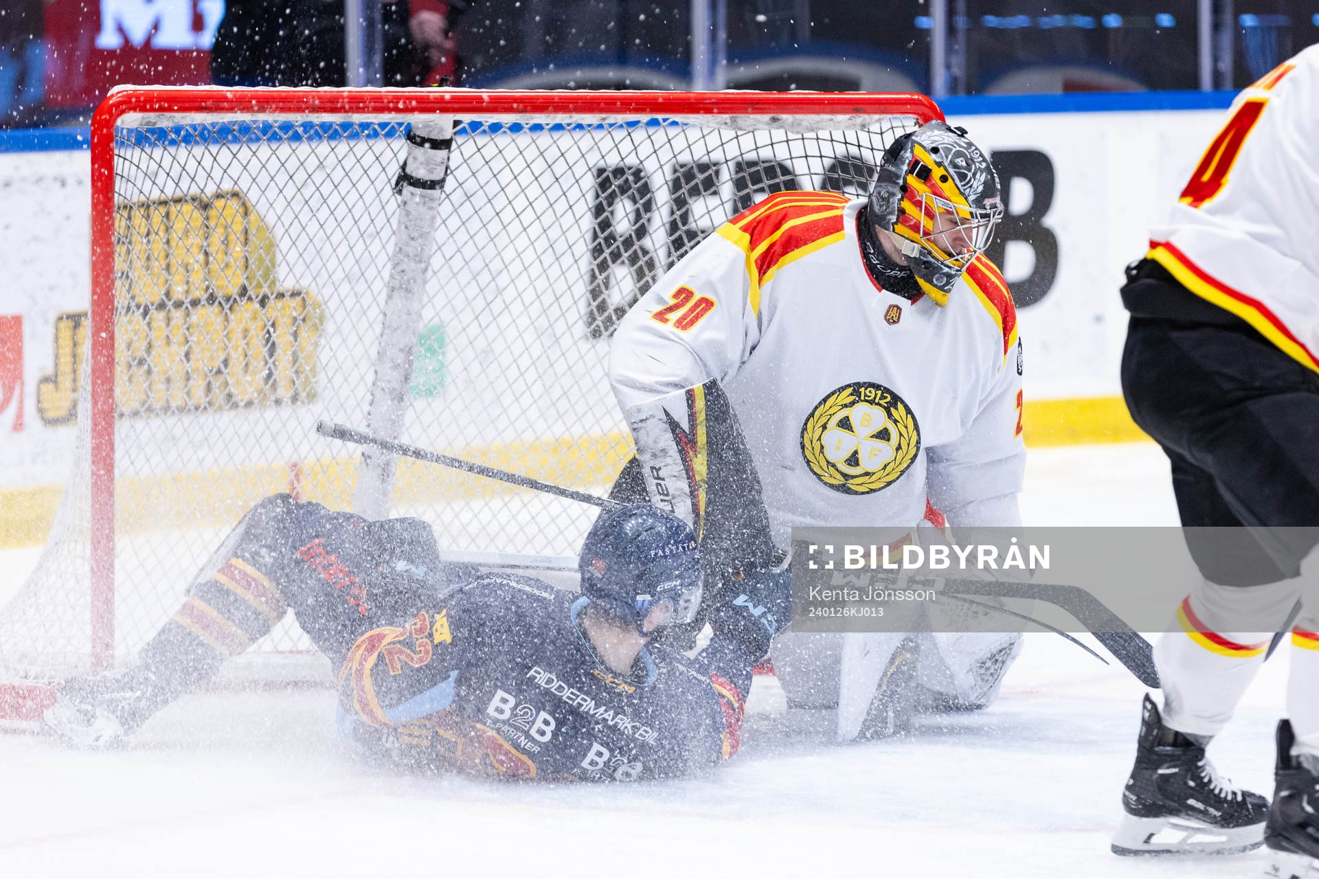 Djurgårdens Wiktor Nilsson och Brynäs målvakt Damian