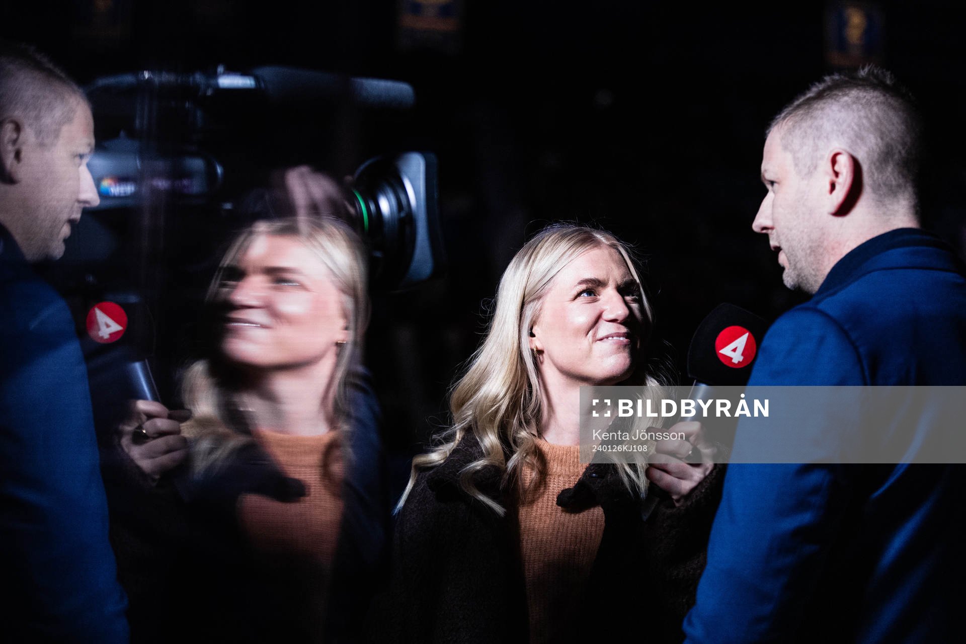 TV4 s Kajsa Kalméus intervjuar Djurgårdens tränare